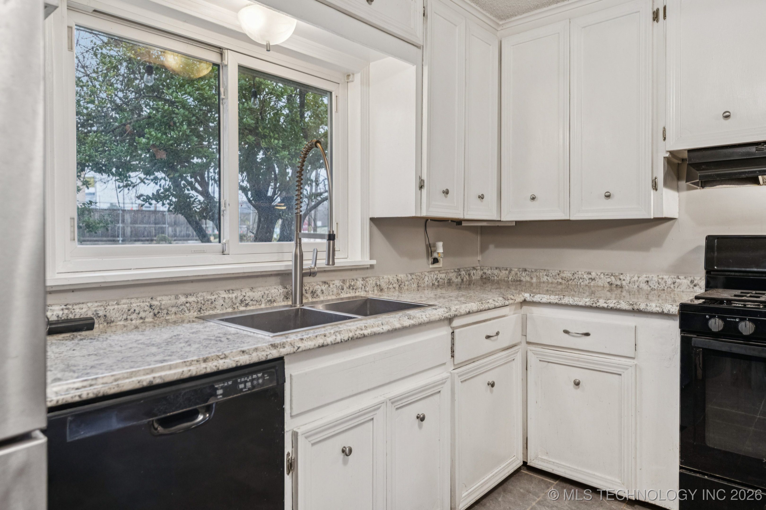 4029 S Vandalia Avenue Property Photo 19