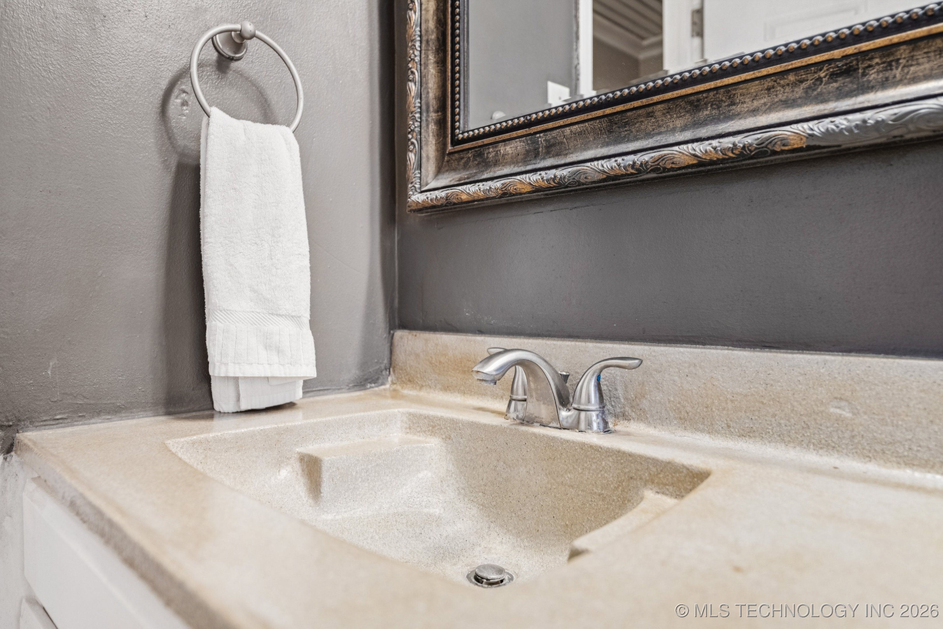 4029 S Vandalia Avenue Property Photo 29