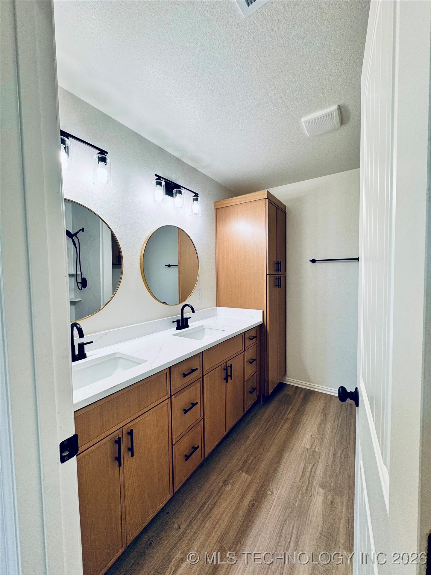 3370 Leavenworth Trail Property Photo 17