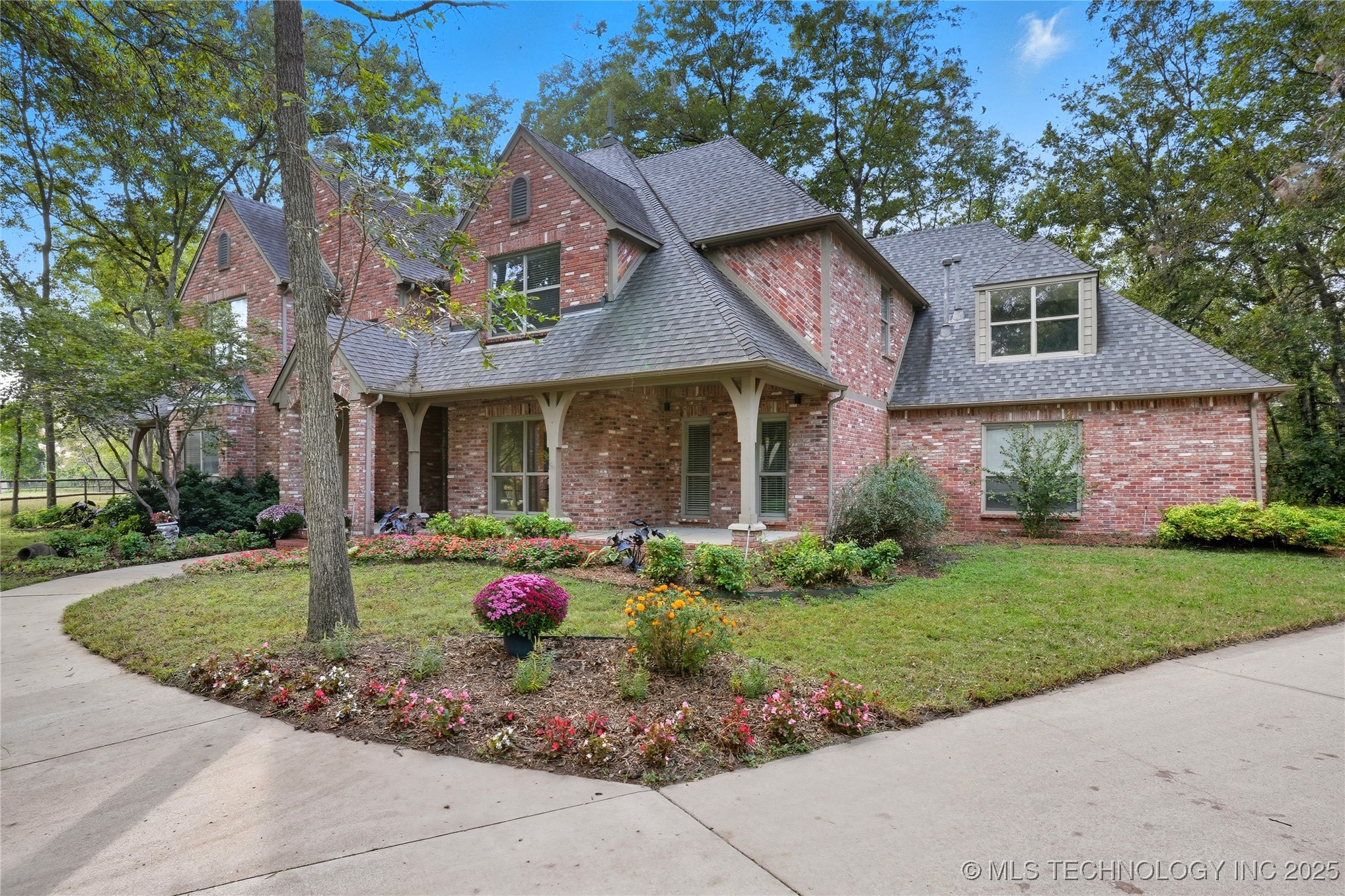 1716 E 136th Place S Property Photo 1