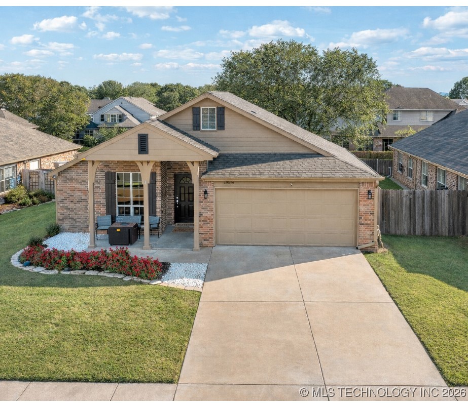 11804 E 102nd Street N Property Photo 1