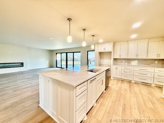 2200 Cloverleaf Place Property Photo 6