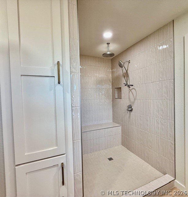 2200 Cloverleaf Place Property Photo 7