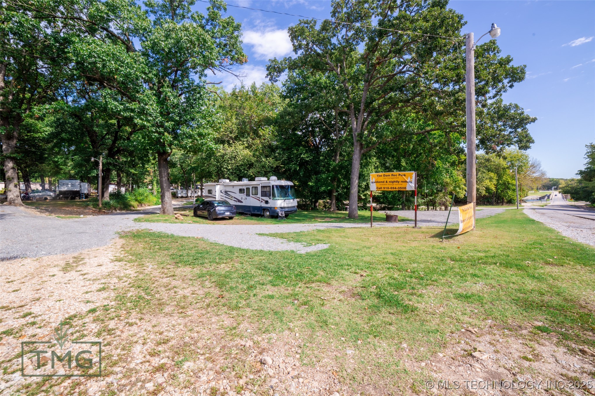 400 E Main Property Photo 2