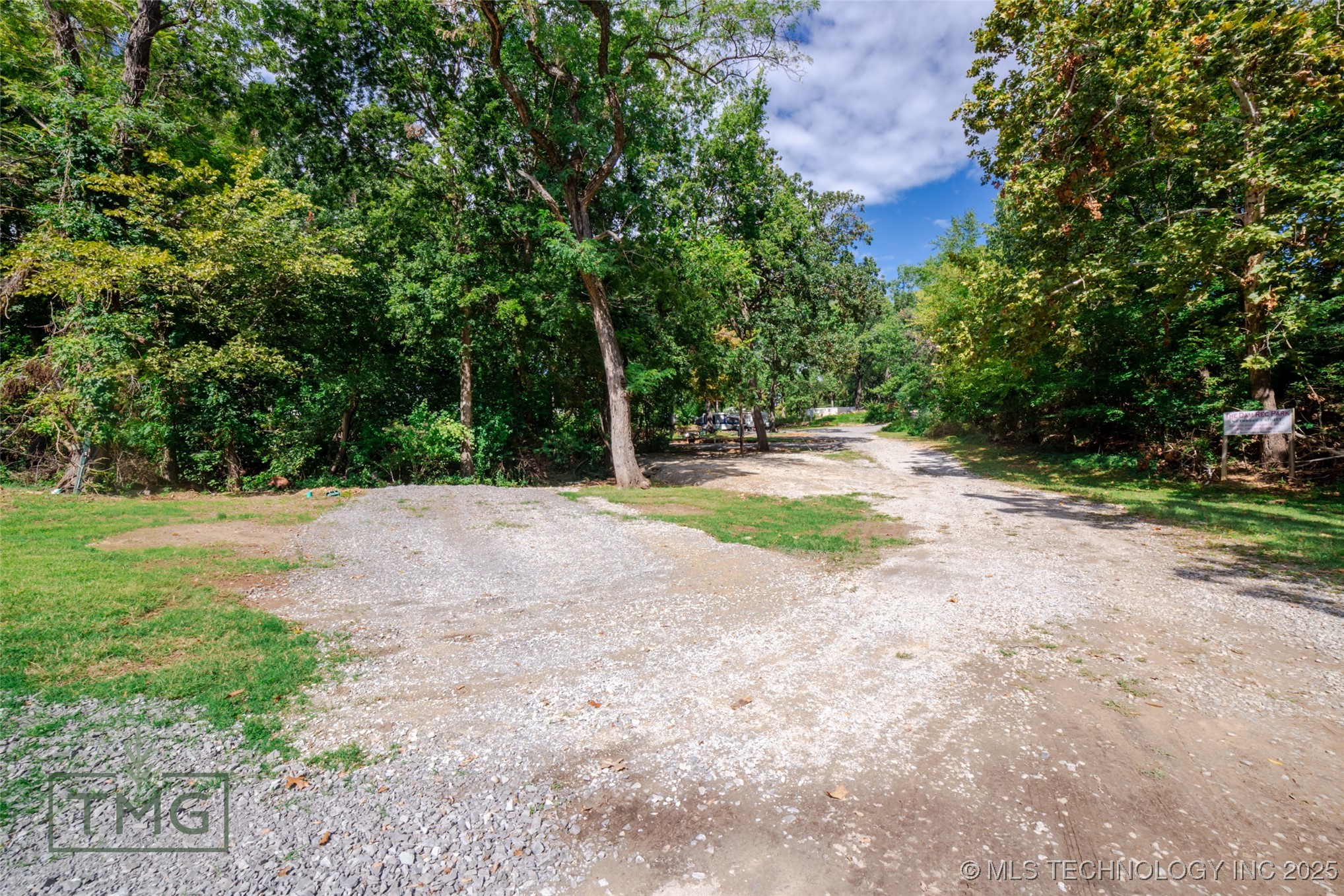 400 E Main Property Photo 6