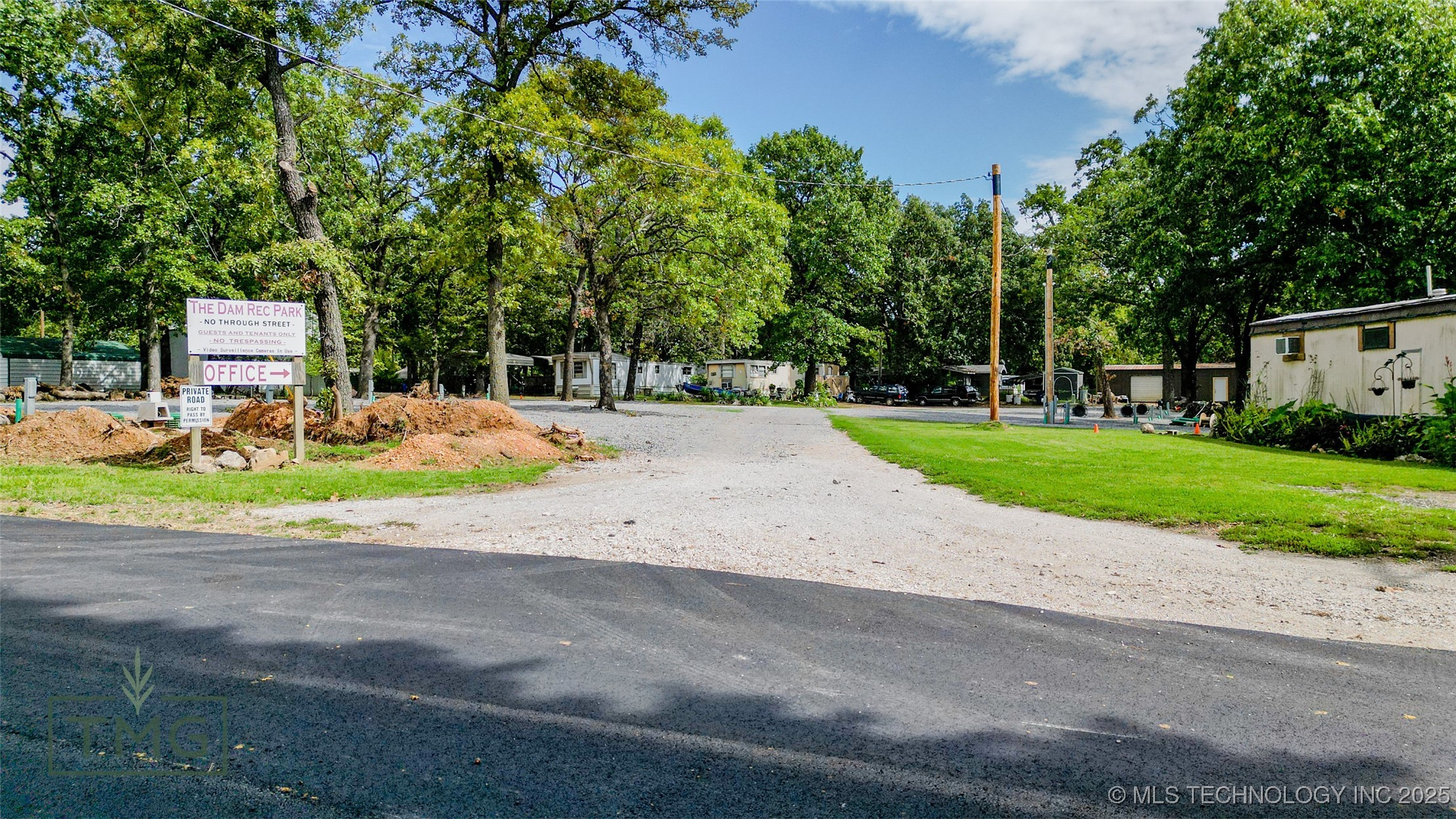 400 E Main Property Photo 26