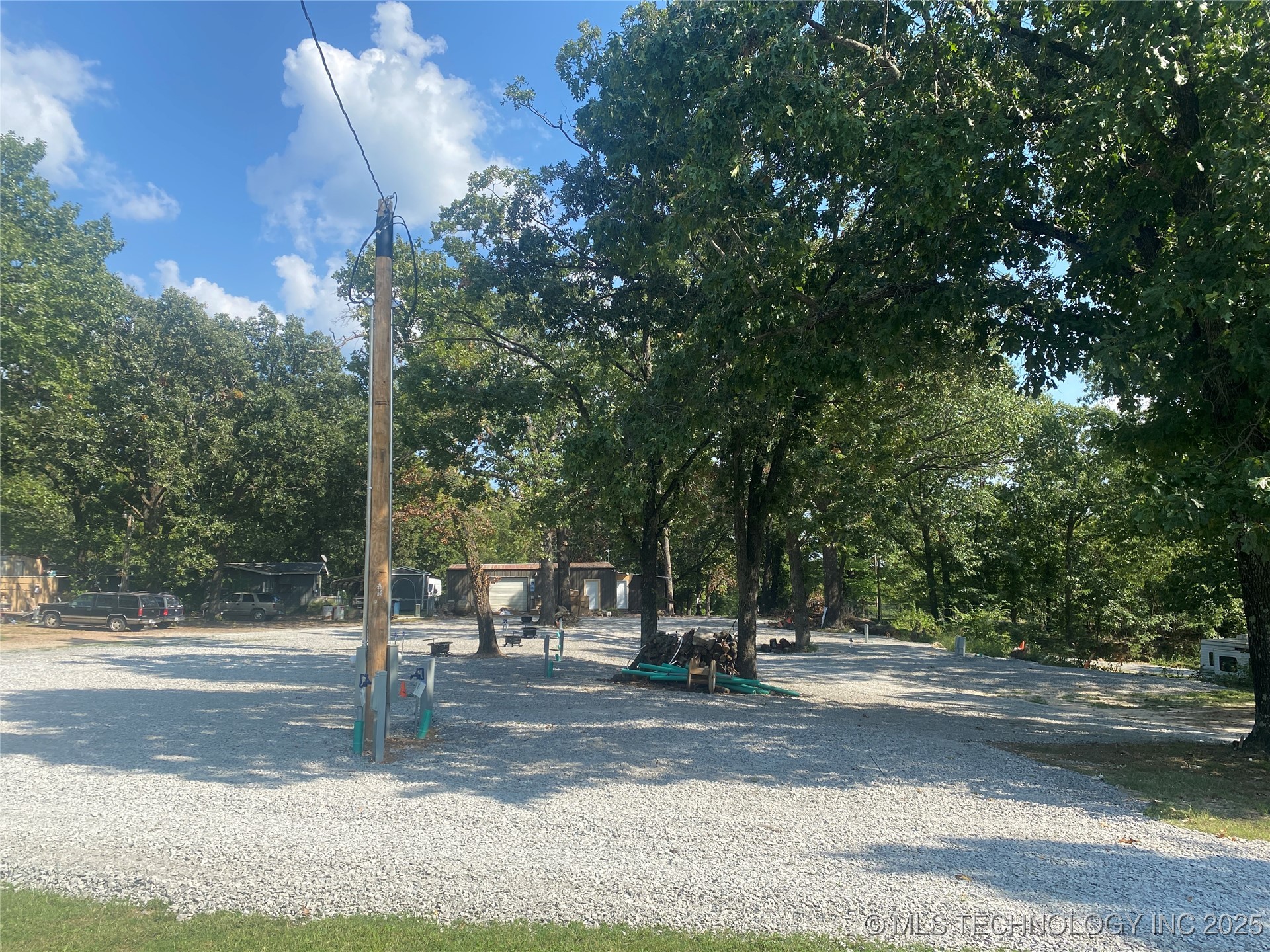 400 E Main Property Photo 27