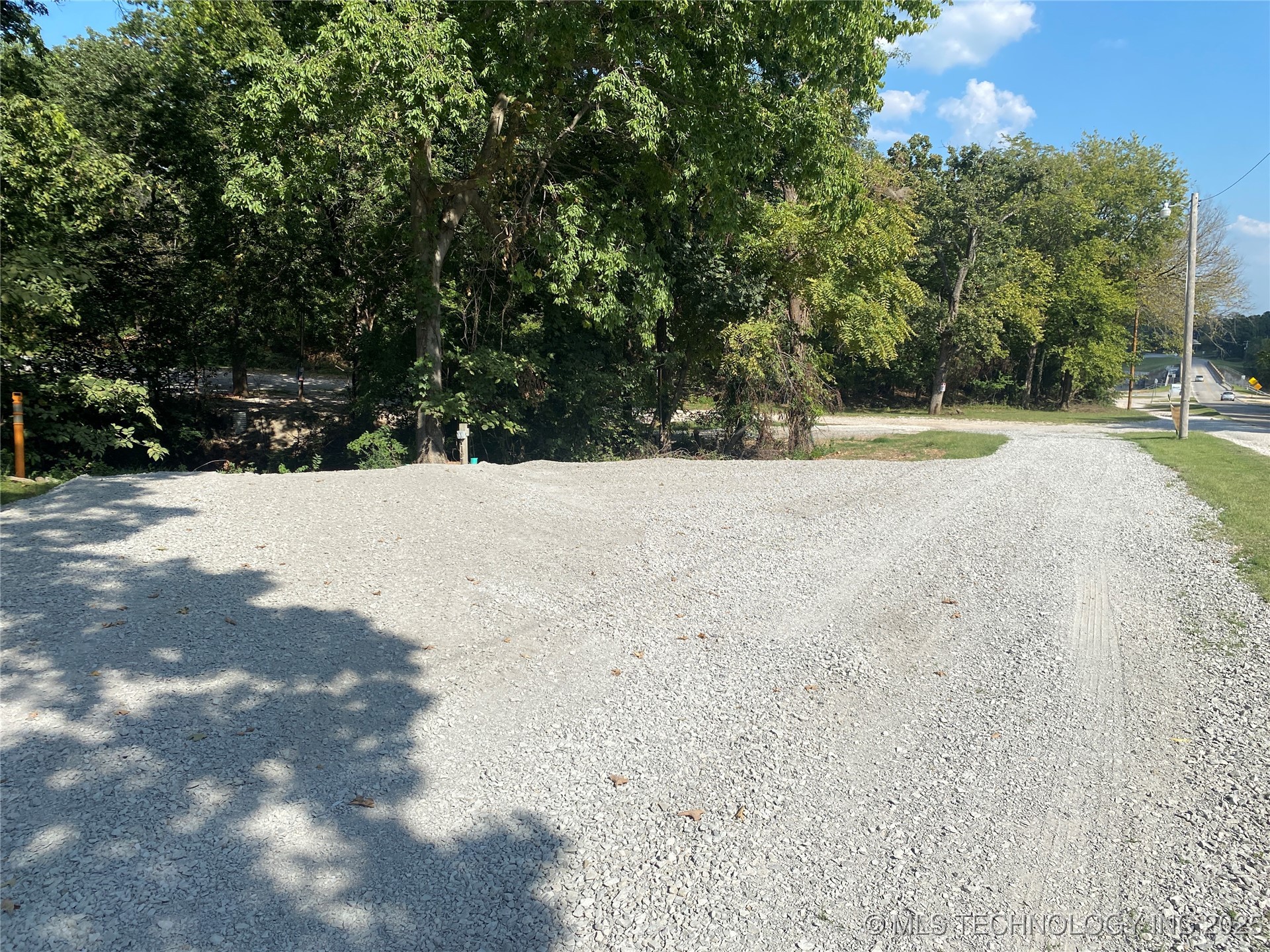 400 E Main Property Photo 31