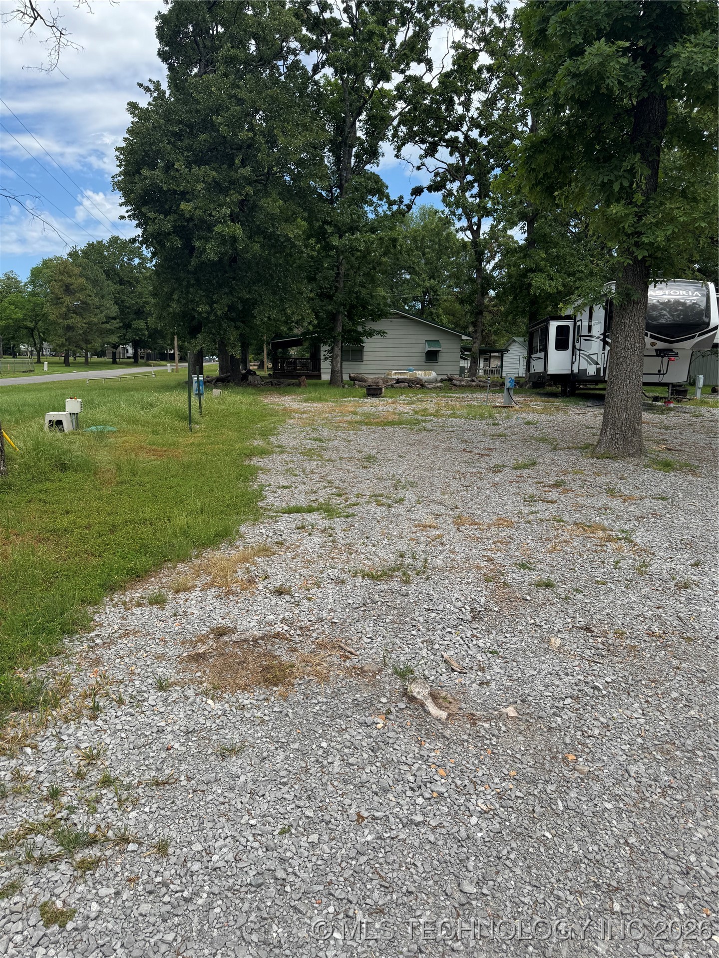 400 E Main Property Photo 39