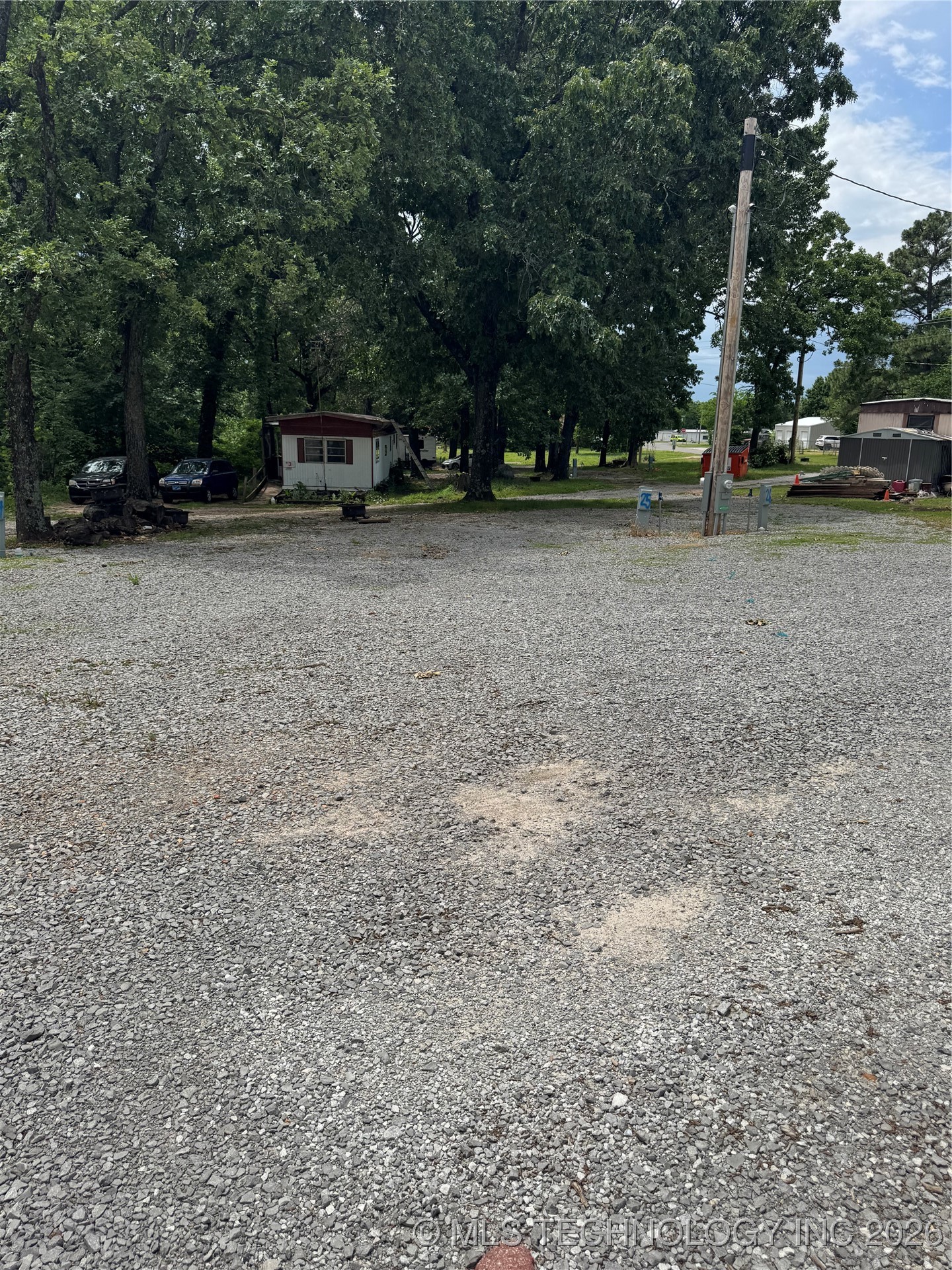 400 E Main Property Photo 41