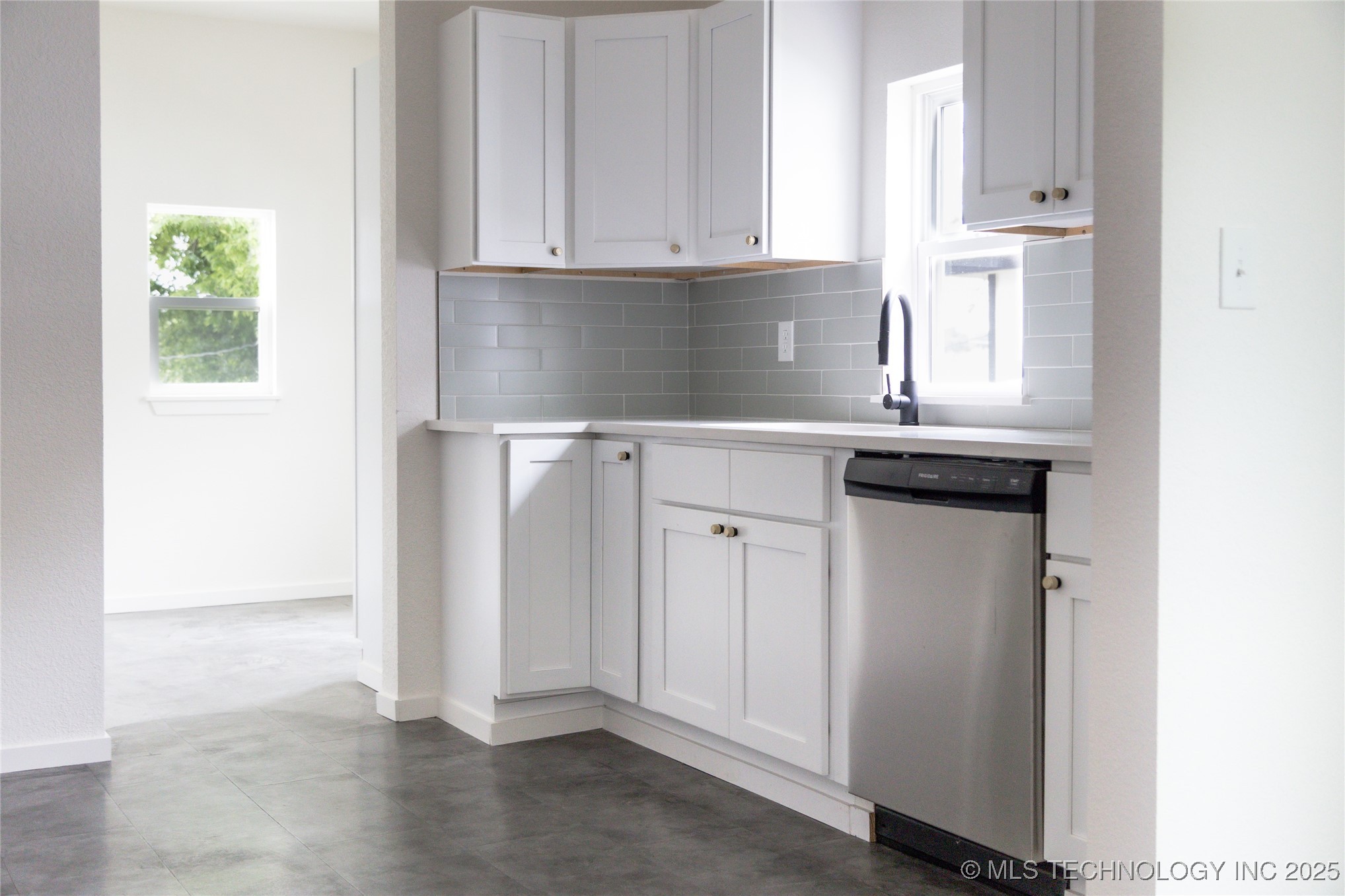 1408 N Denver Avenue Property Photo 15