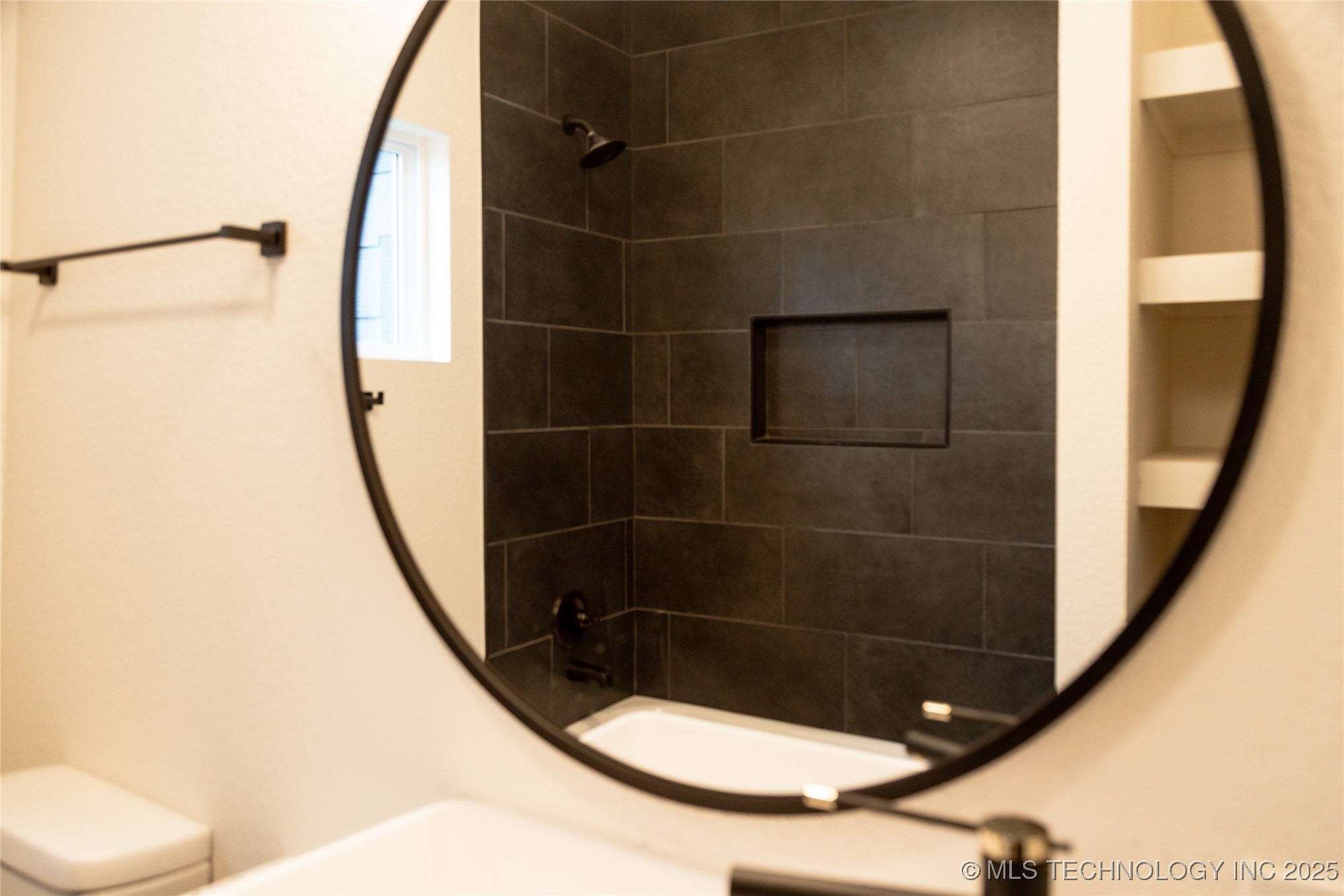 1408 N Denver Avenue Property Photo 24