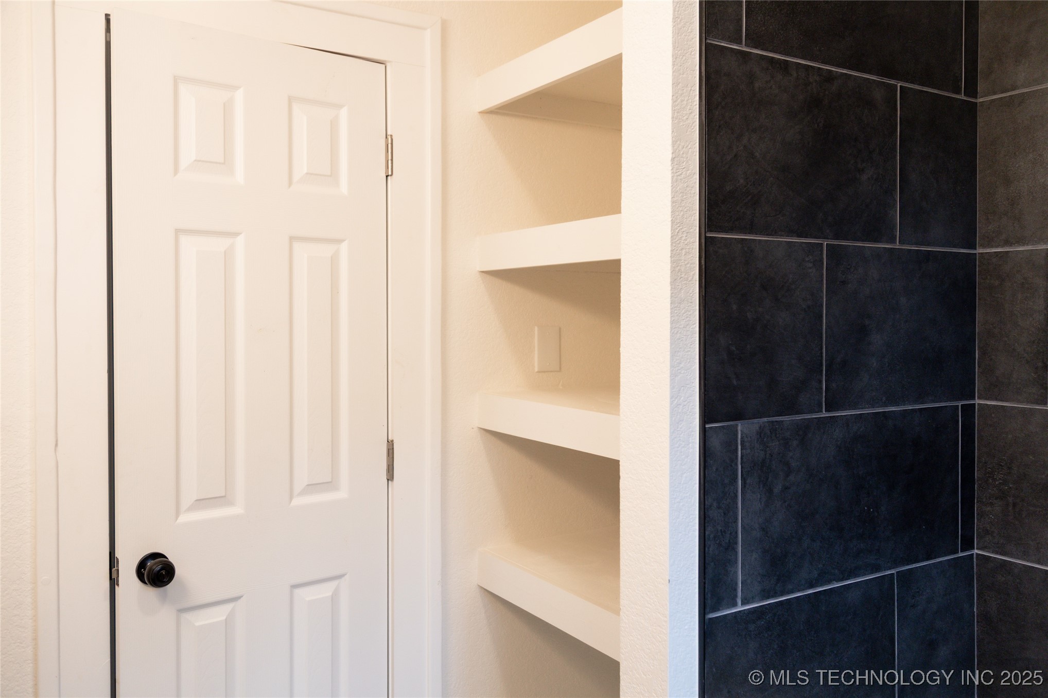 1408 N Denver Avenue Property Photo 27