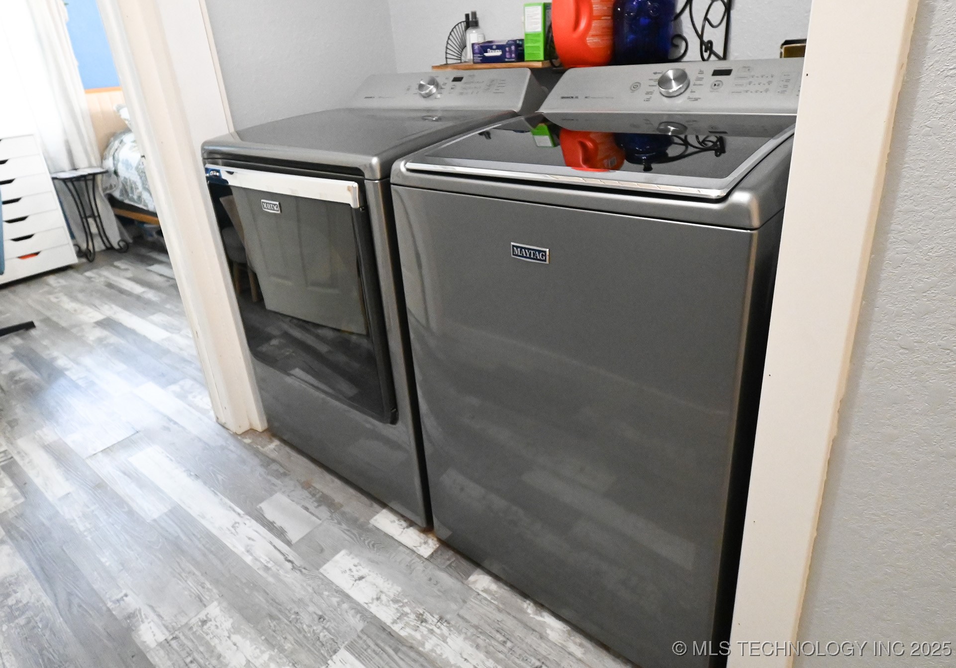 104 Geneva Circle Property Photo 21