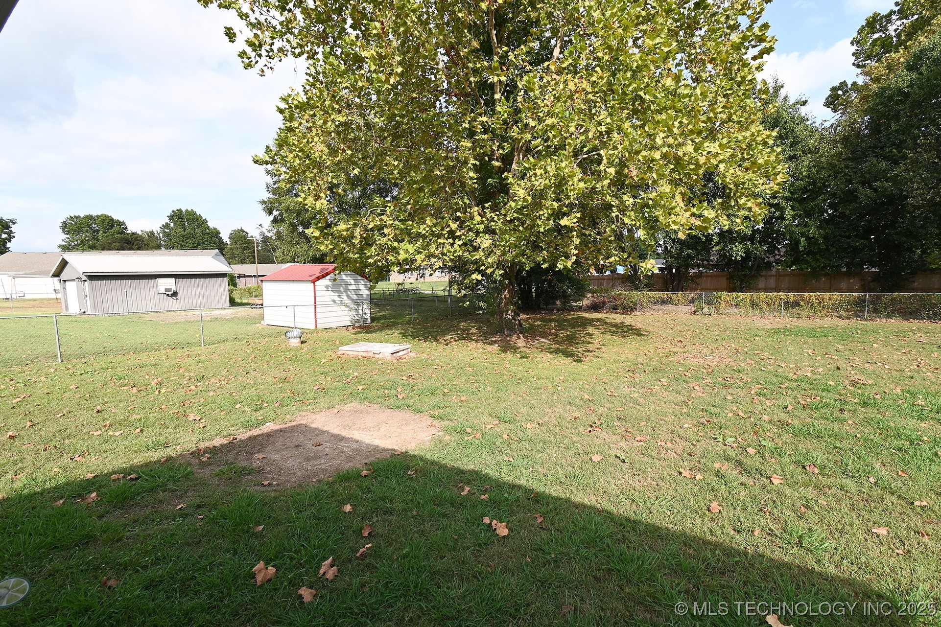 104 Geneva Circle Property Photo 26