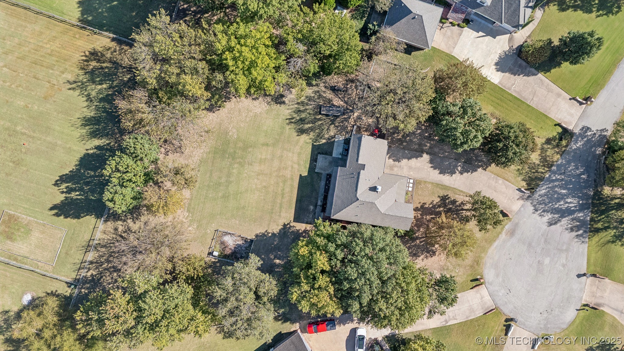 10237 N 147th East Avenue Property Photo 3