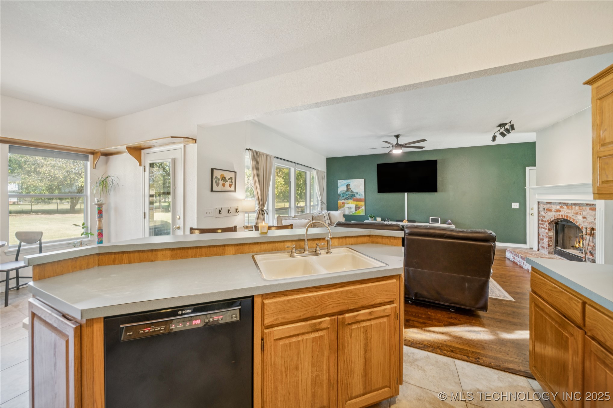 10237 N 147th East Avenue Property Photo 14