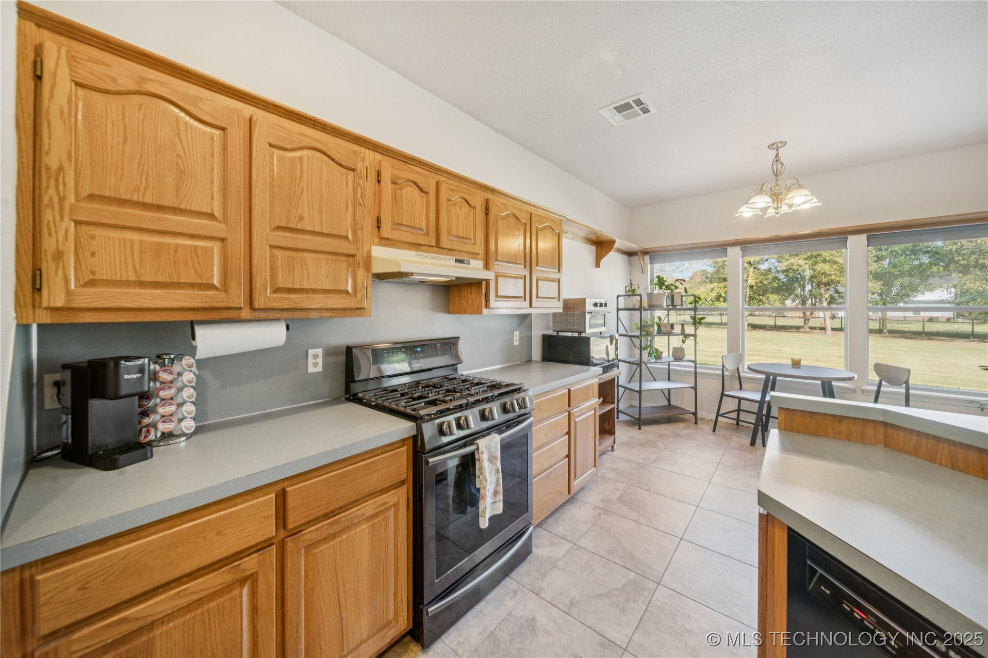 10237 N 147th East Avenue Property Photo 15