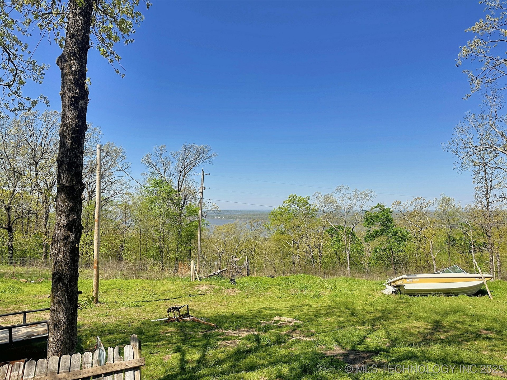 13017 N Quail Avenue Property Photo 4