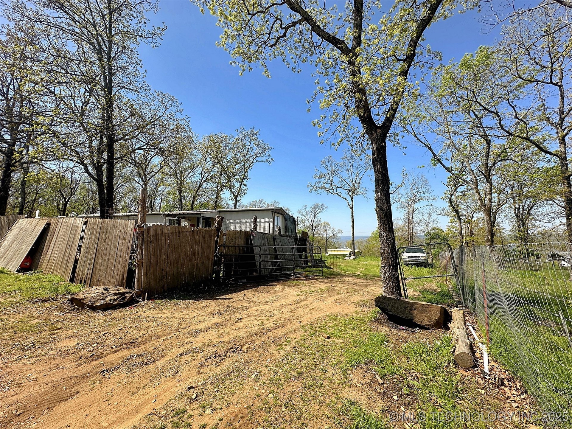 13017 N Quail Avenue Property Photo 9