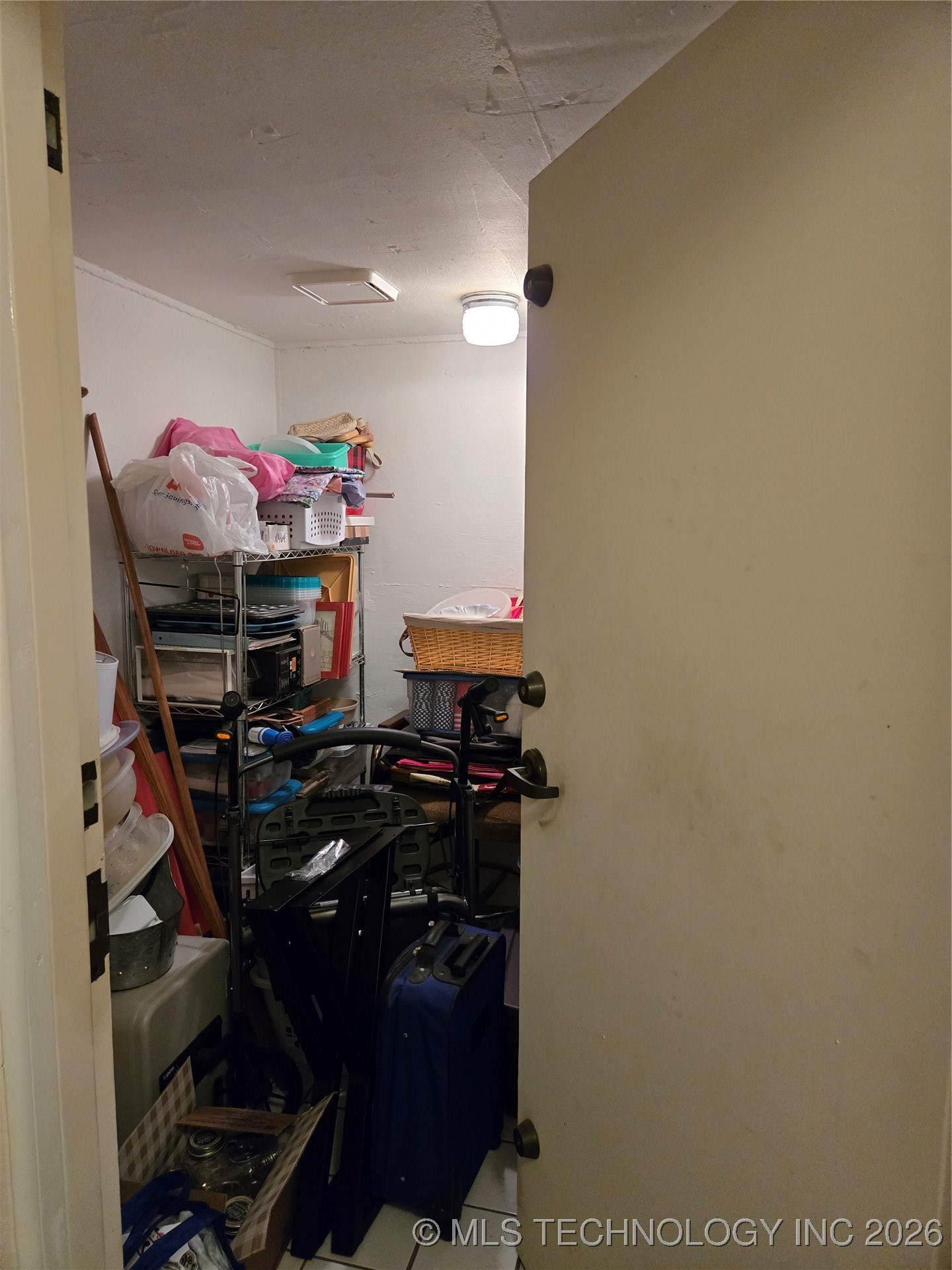 2529 S 28th Property Photo 24