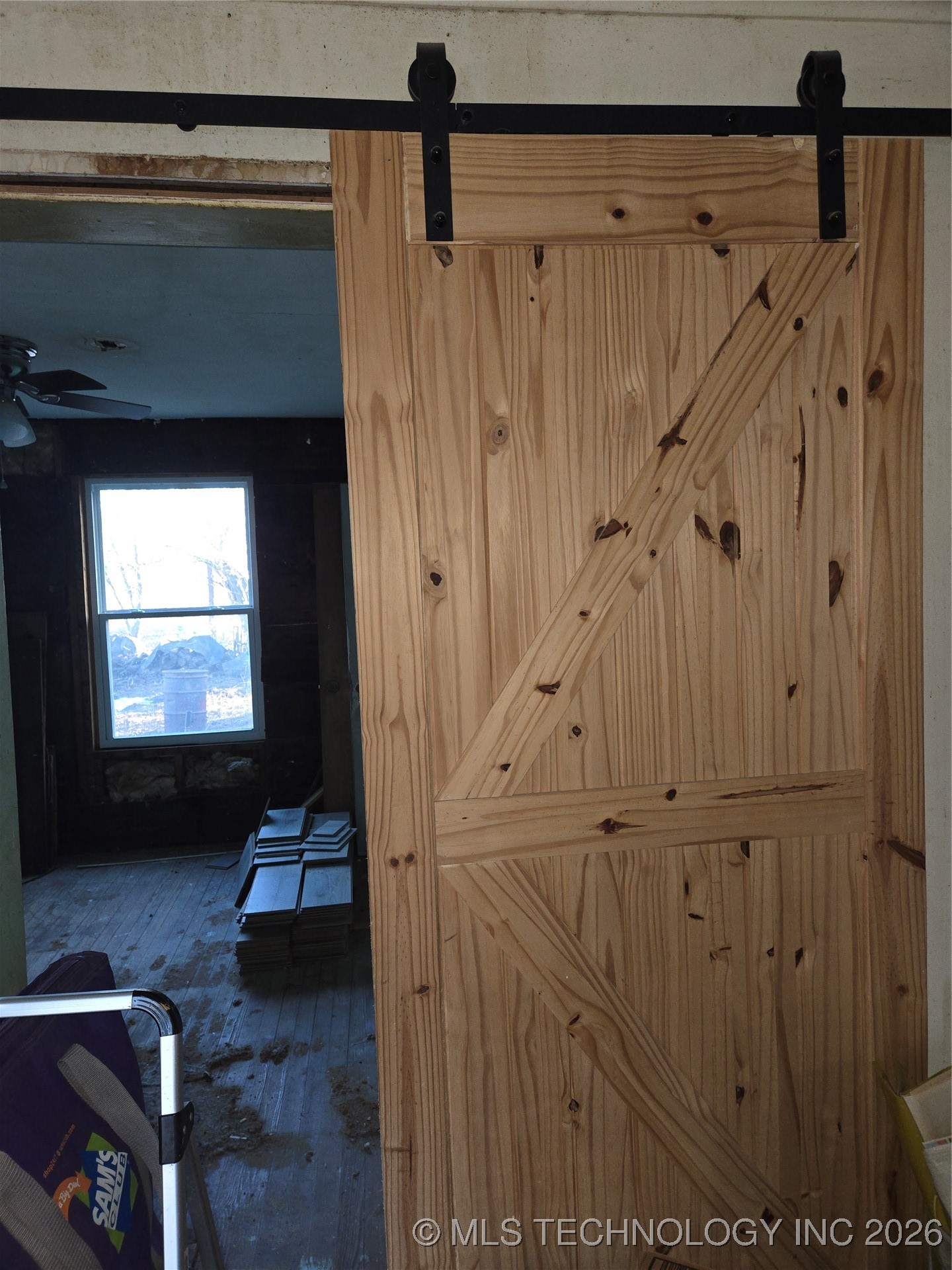 2413 N Main Property Photo 13