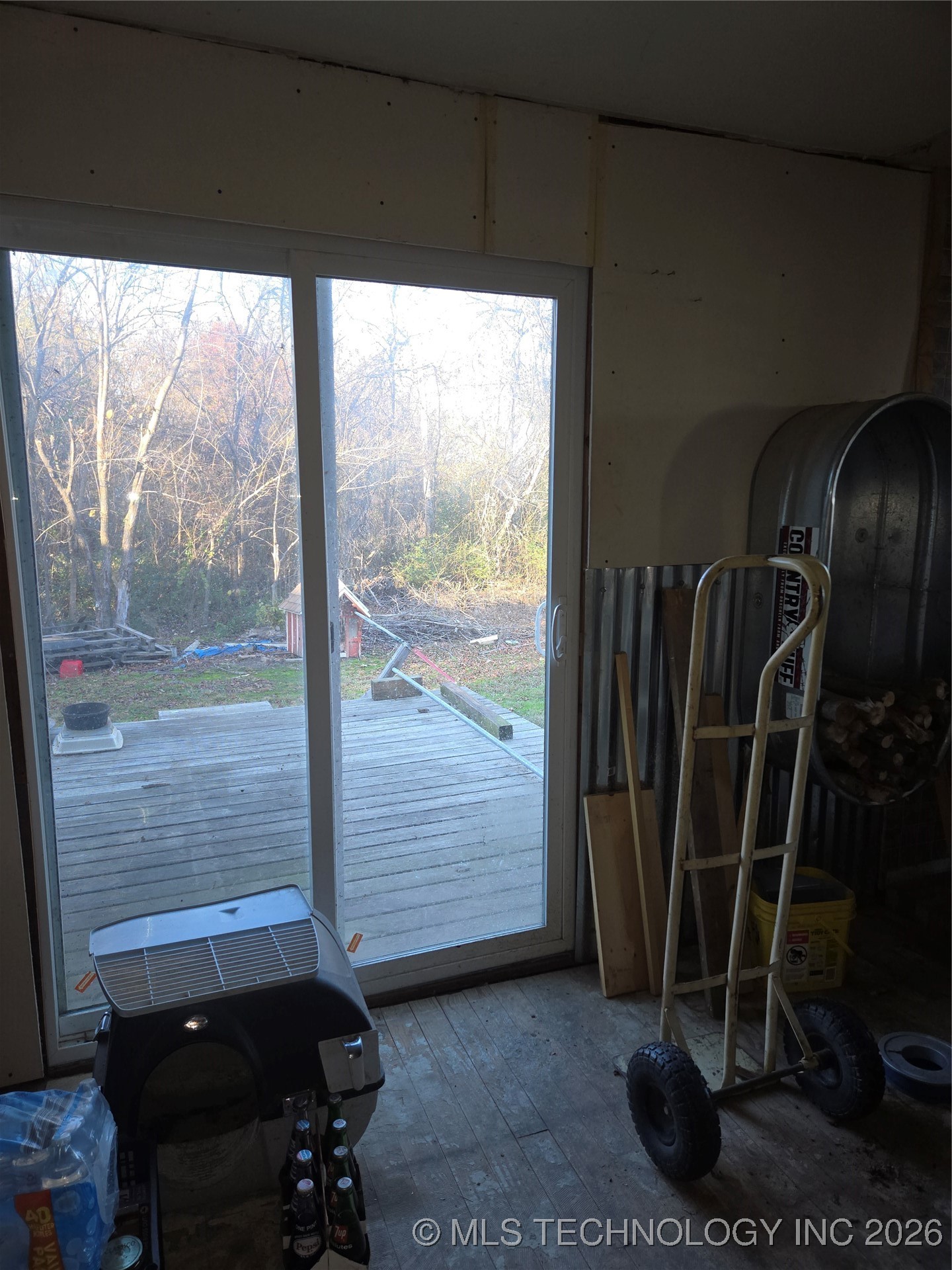 2413 N Main Property Photo 17