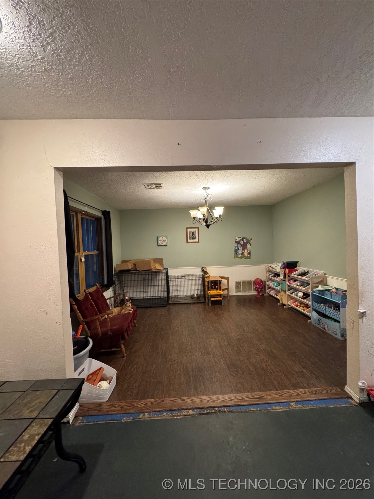 619 E South Boundary Street Property Photo 6