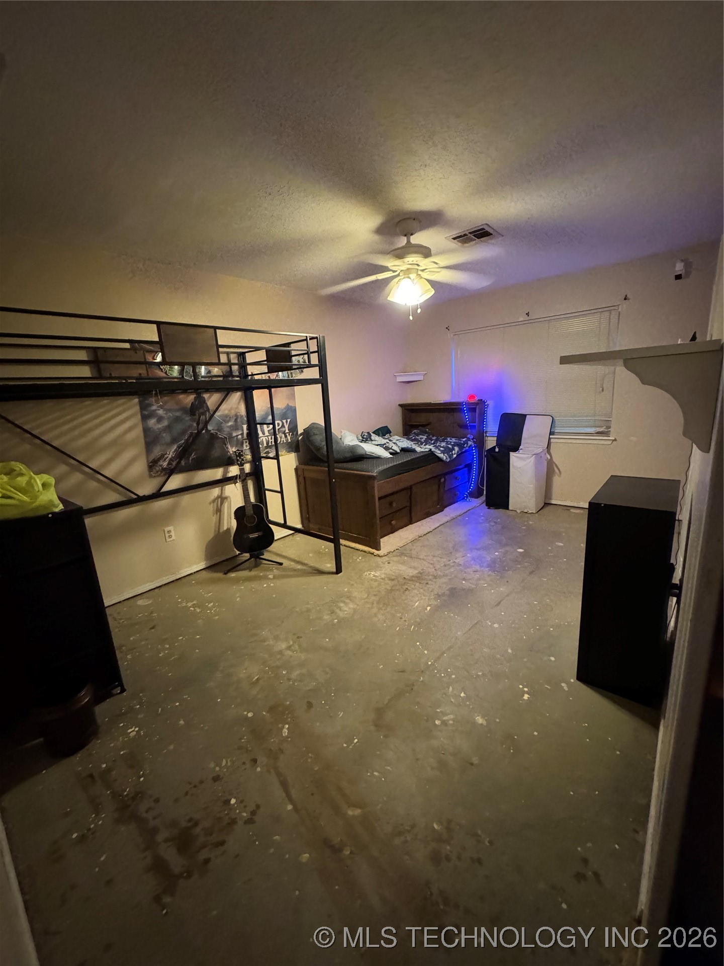 619 E South Boundary Street Property Photo 8