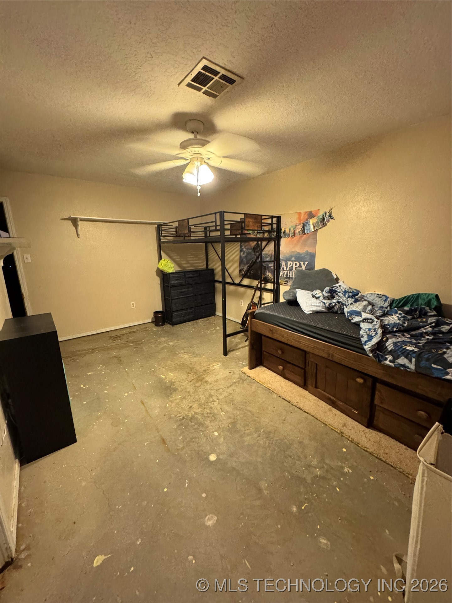 619 E South Boundary Street Property Photo 10