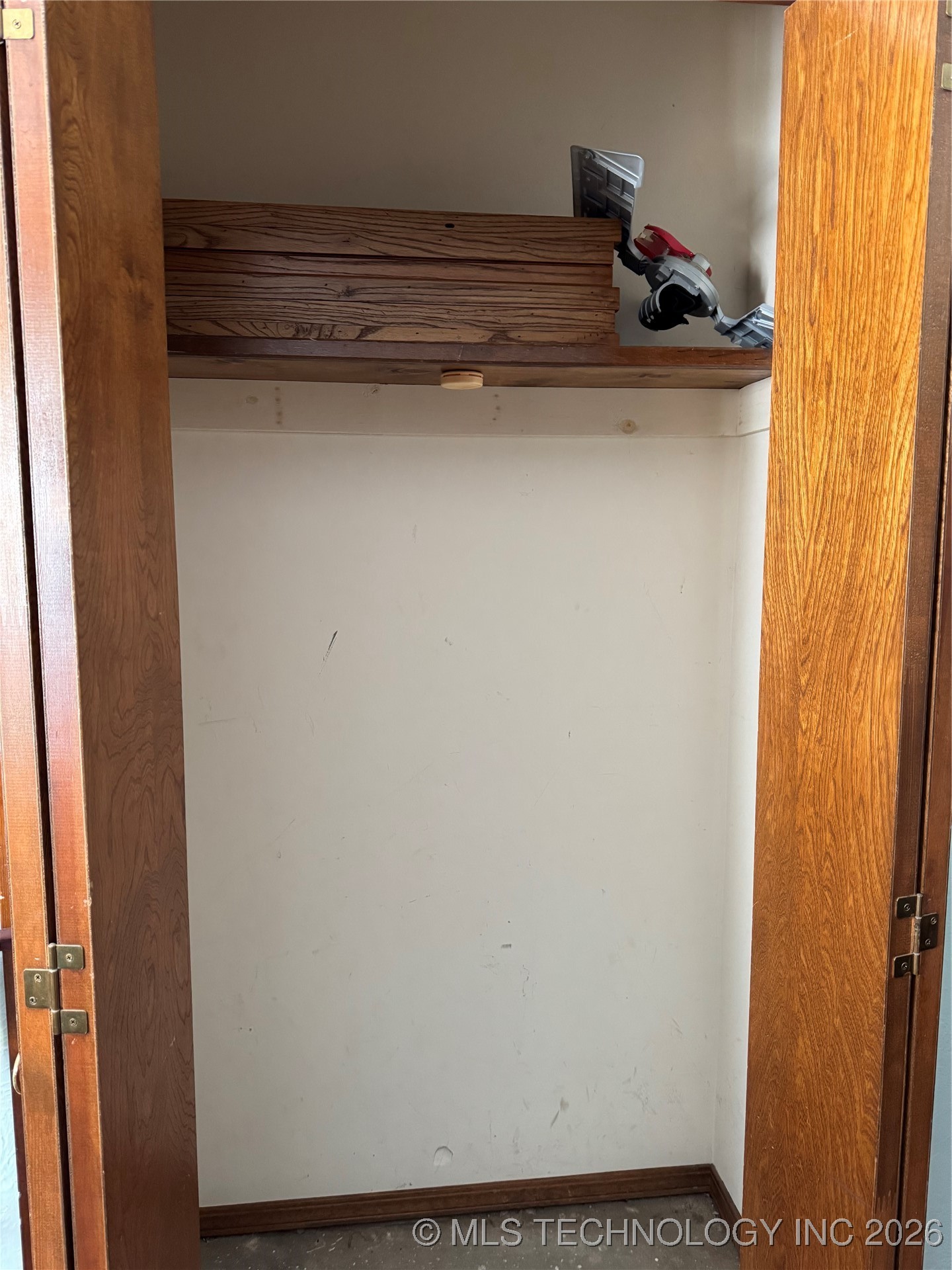 619 E South Boundary Street Property Photo 12