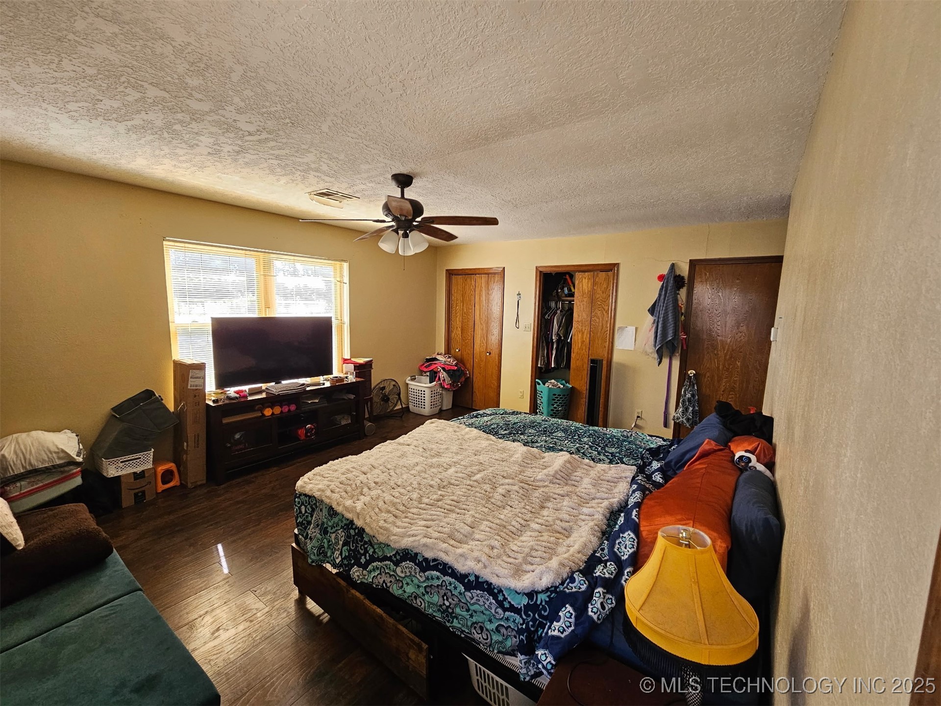 619 E South Boundary Street Property Photo 25