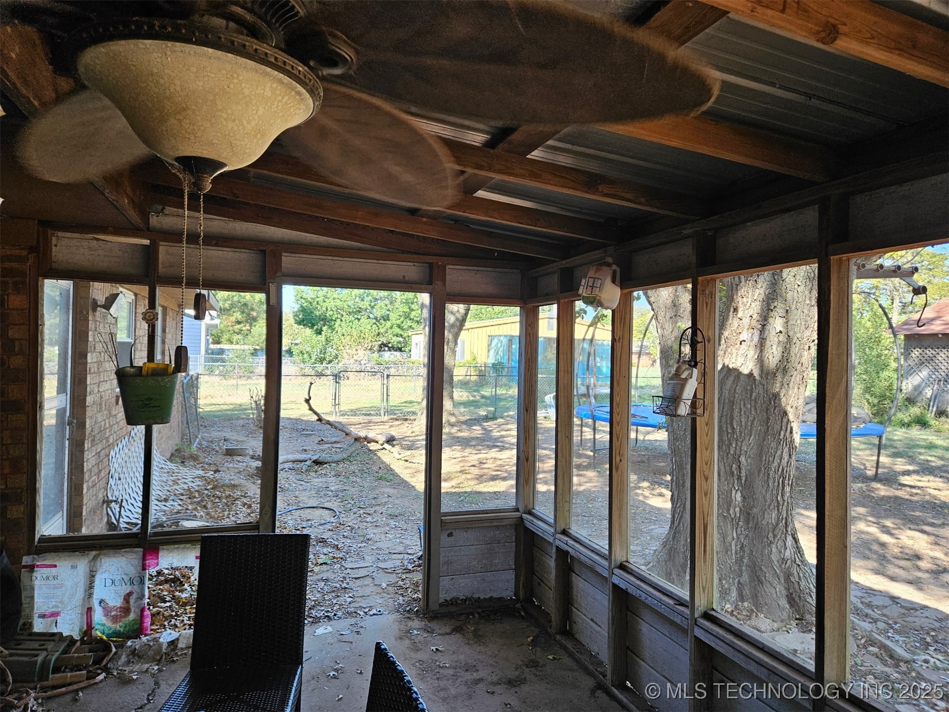 619 E South Boundary Street Property Photo 26