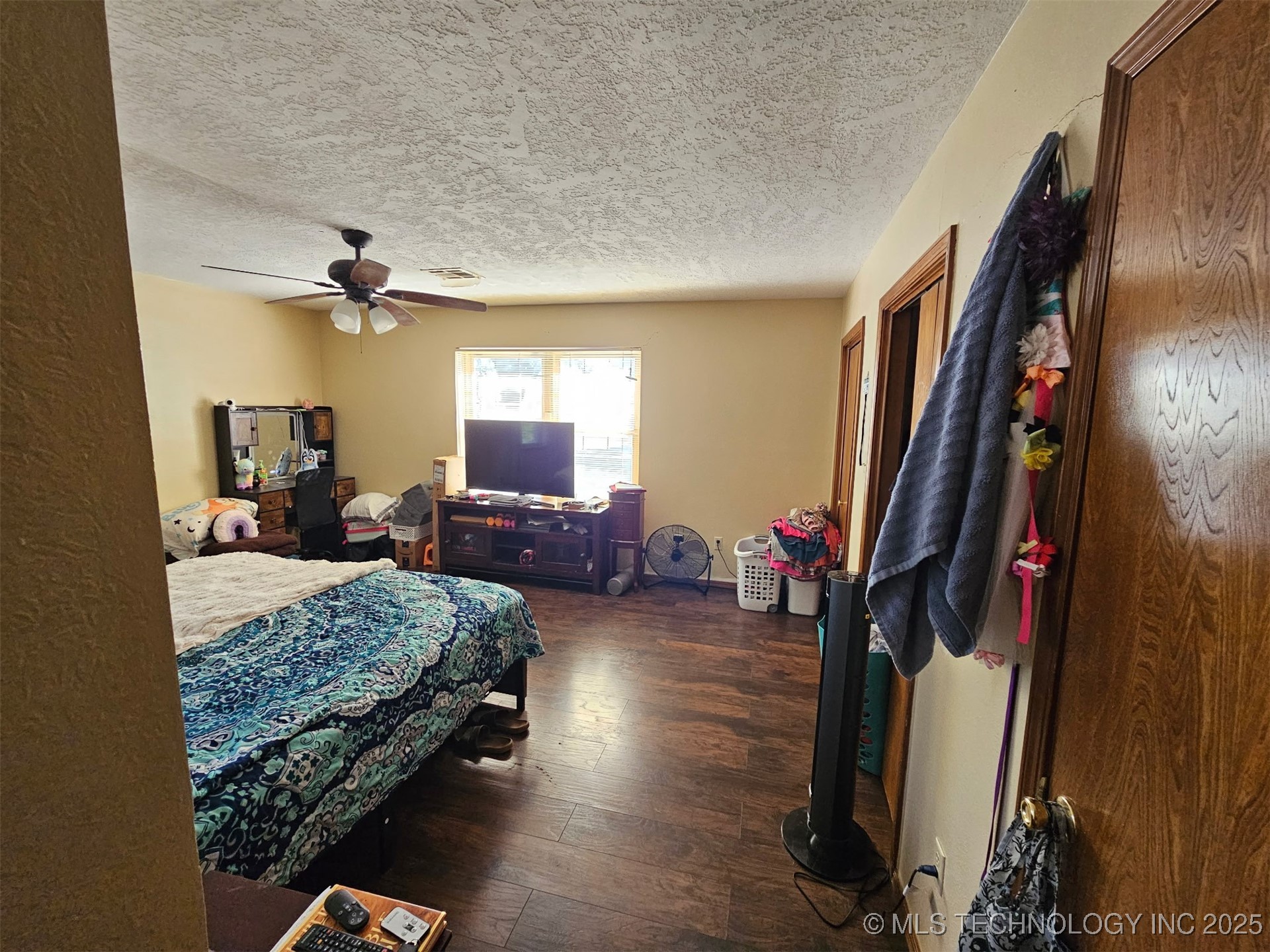 619 E South Boundary Street Property Photo 28