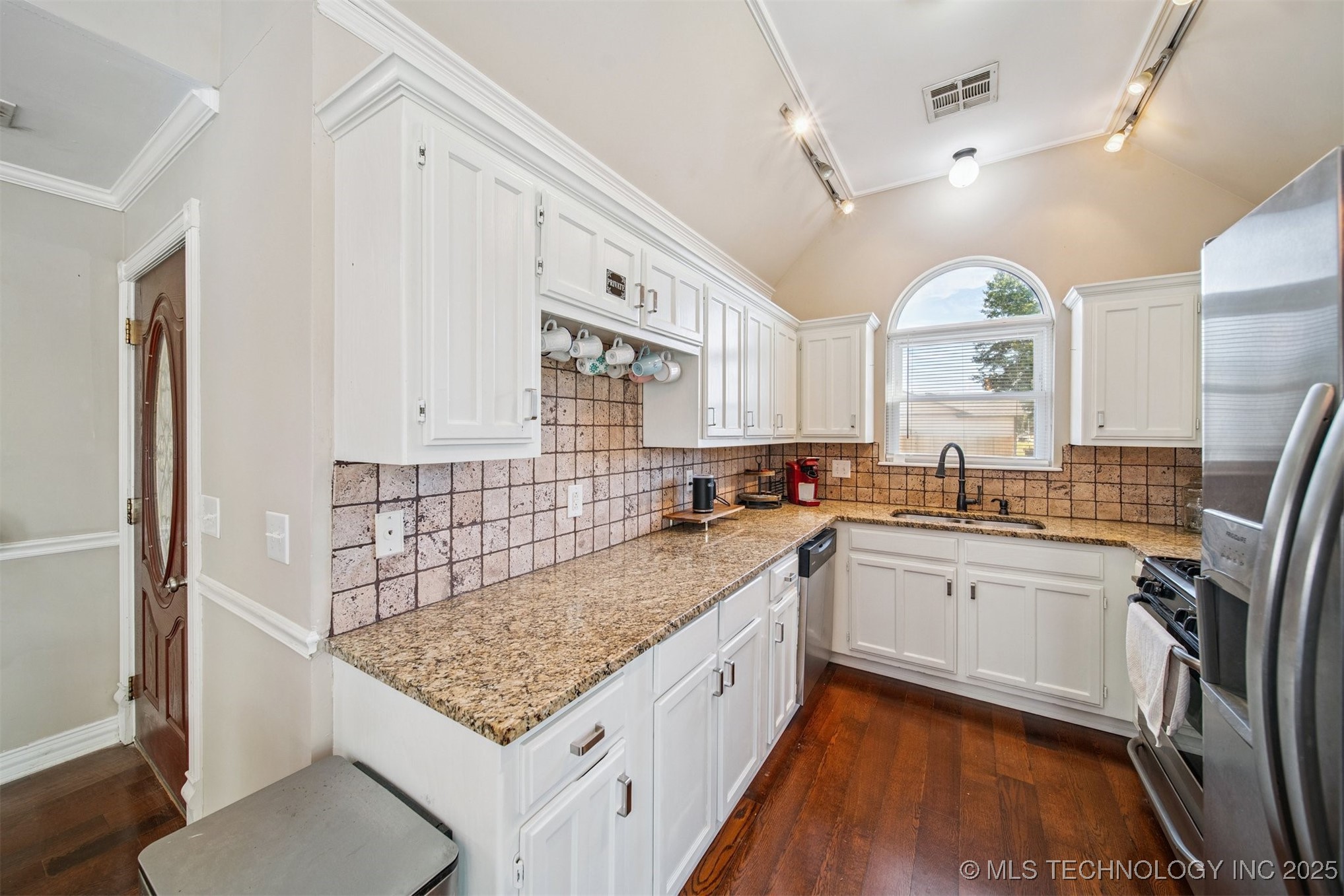 3622 S 198th East Avenue Property Photo 6