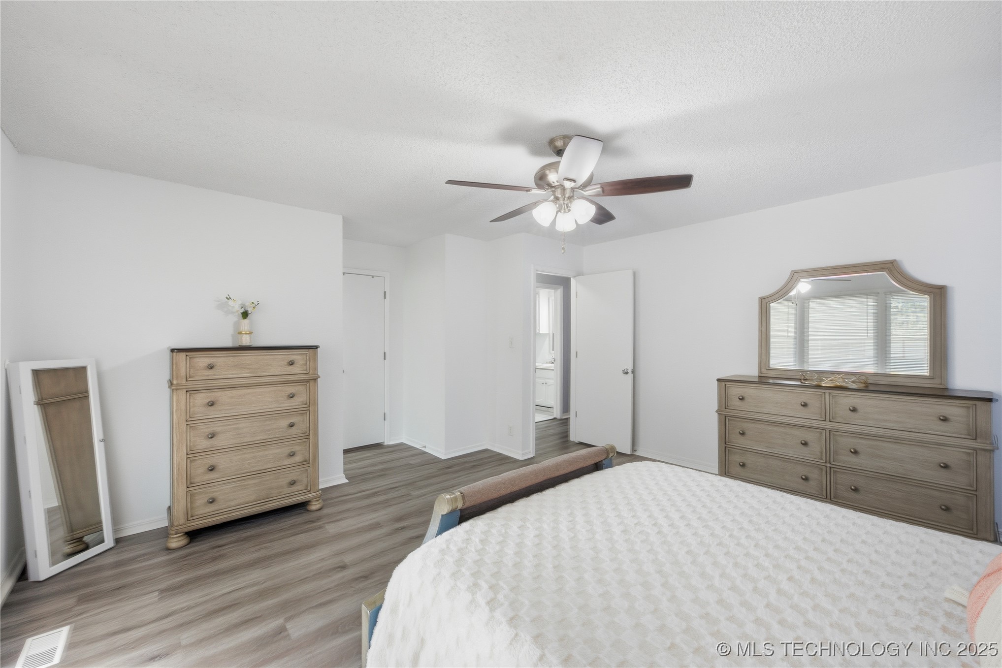 4010 S 133rd East Avenue Property Photo 11