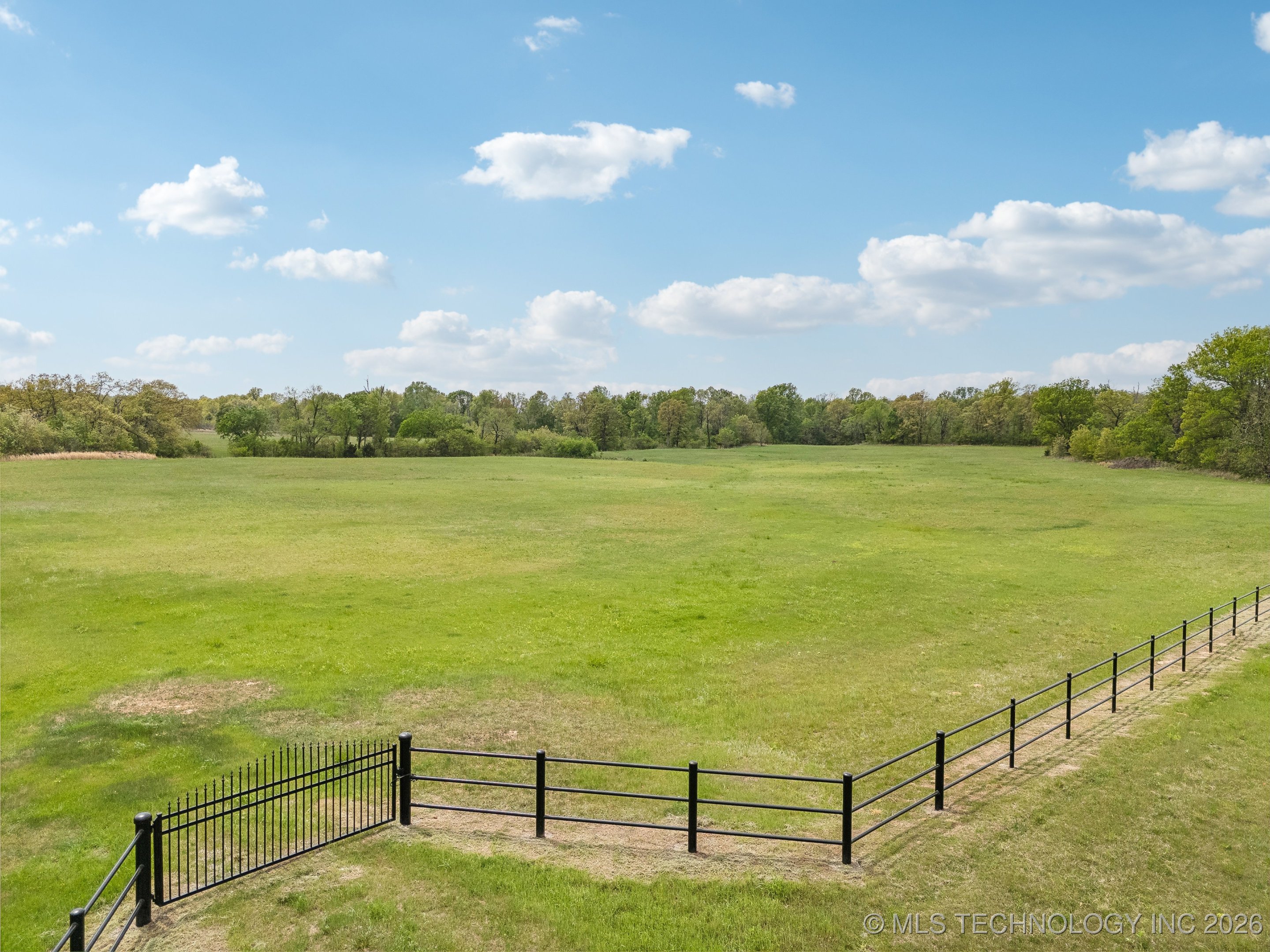 35820 W Hwy 33 Property Photo 1