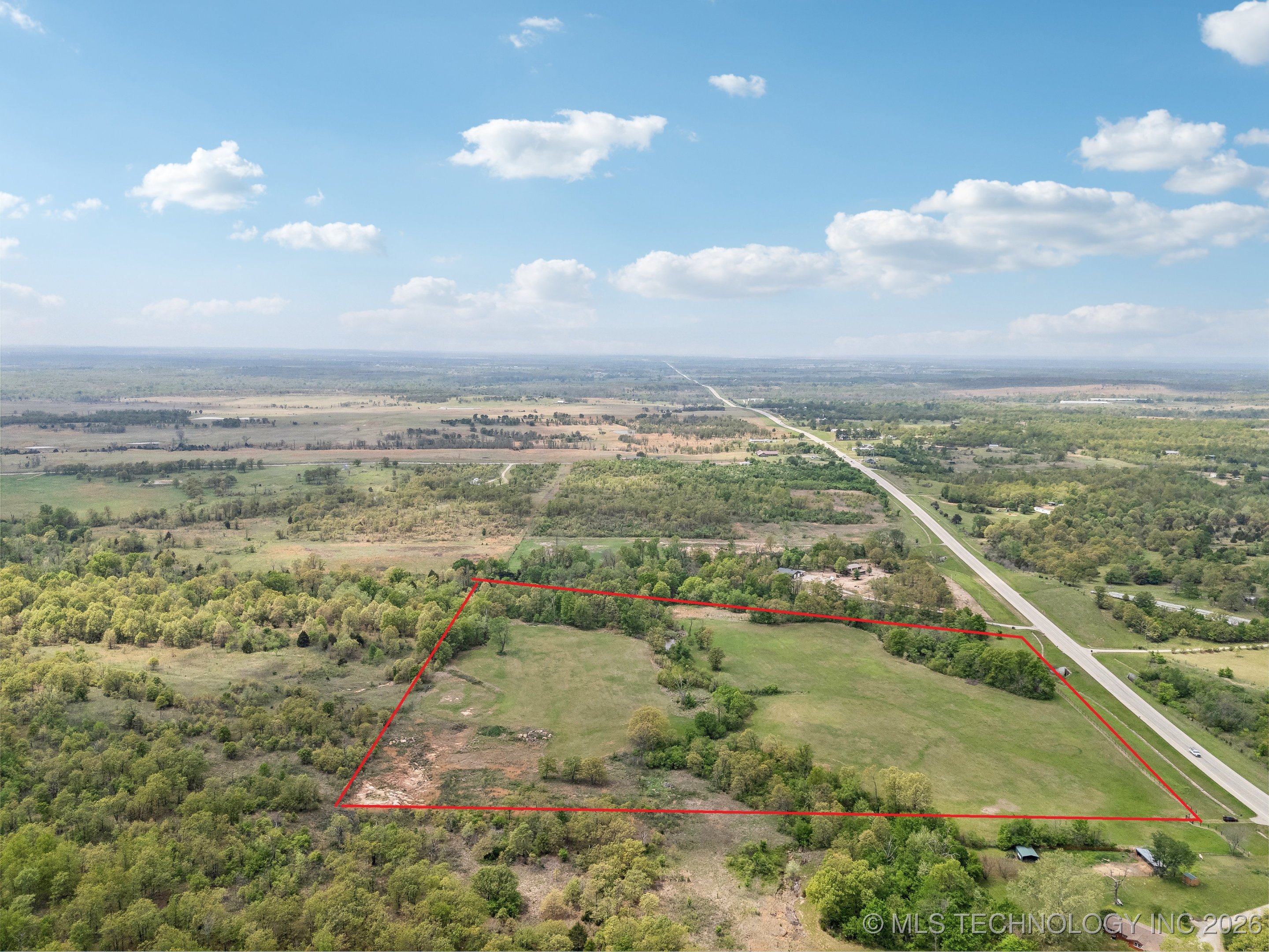 35820 W Hwy 33 Property Photo 2