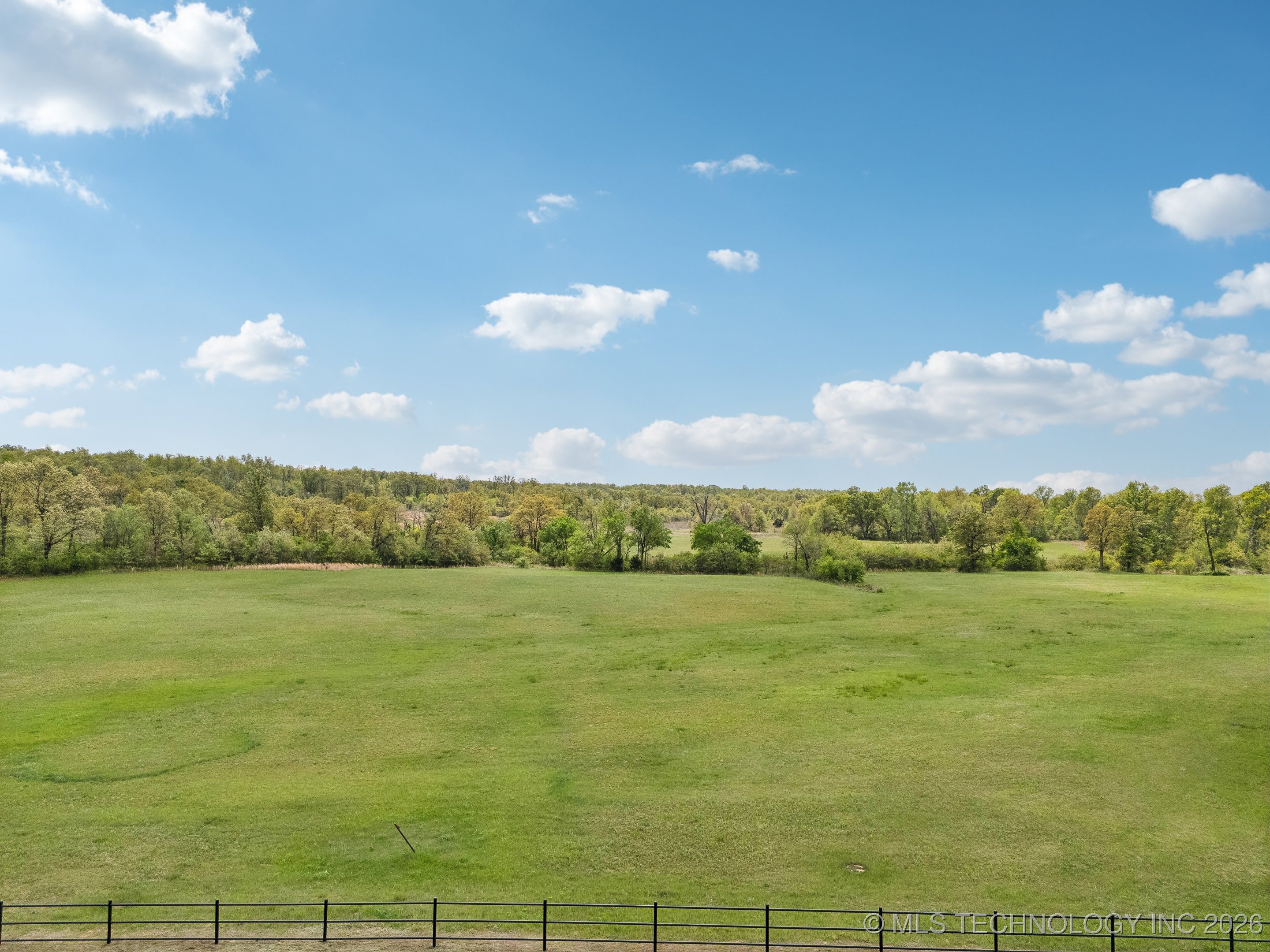 35820 W Hwy 33 Property Photo 6