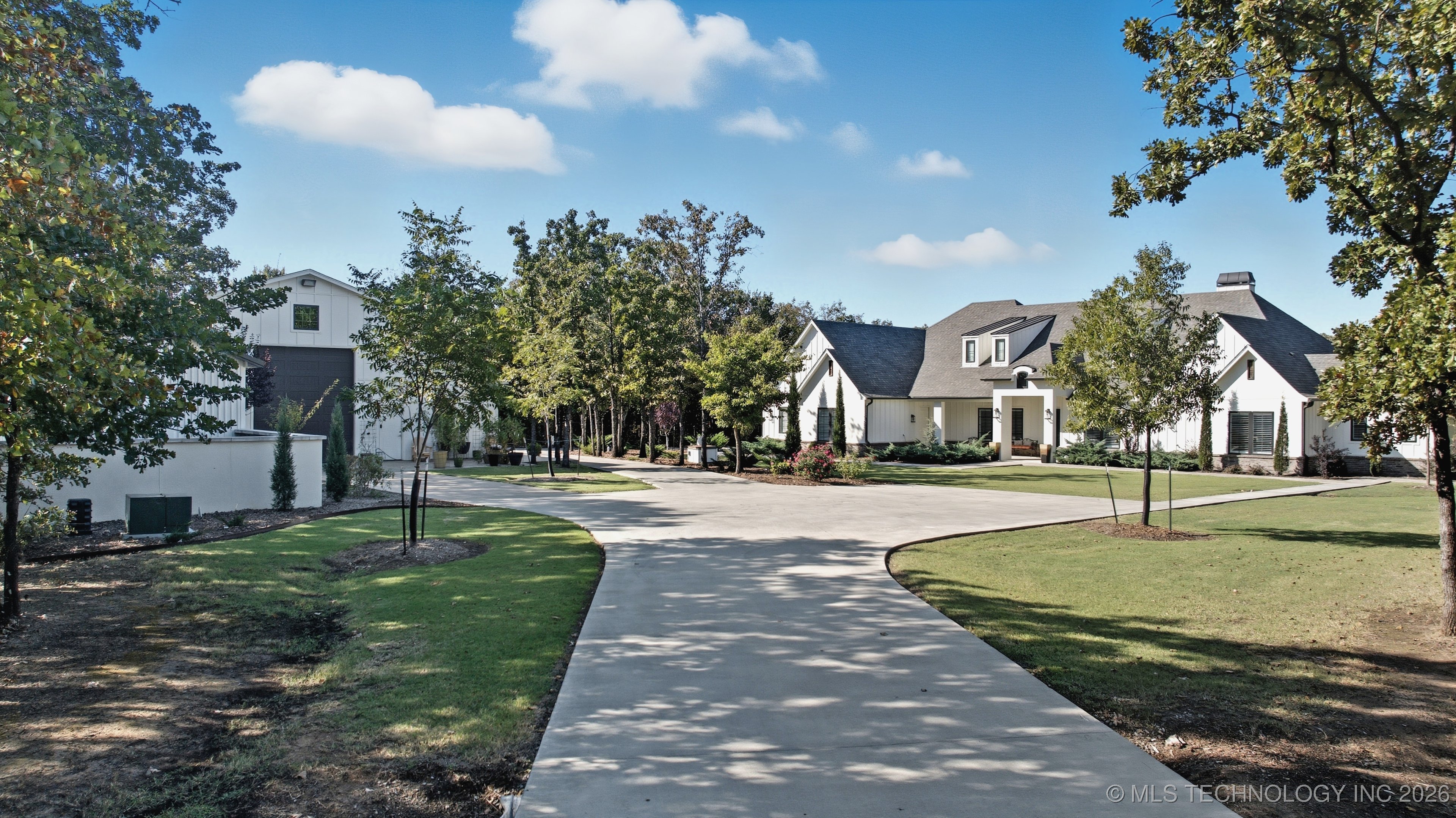 11319 Mary Knox Drive Property Photo 1