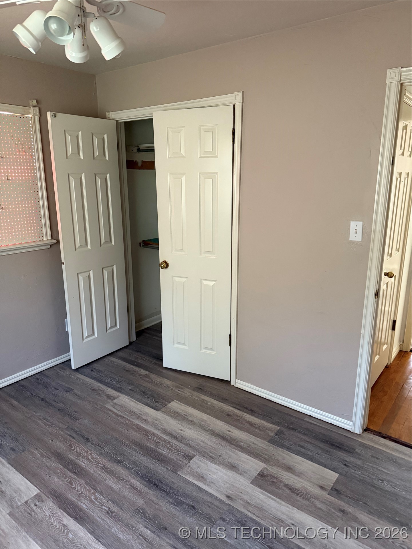 2924 N Vermont Property Photo 6