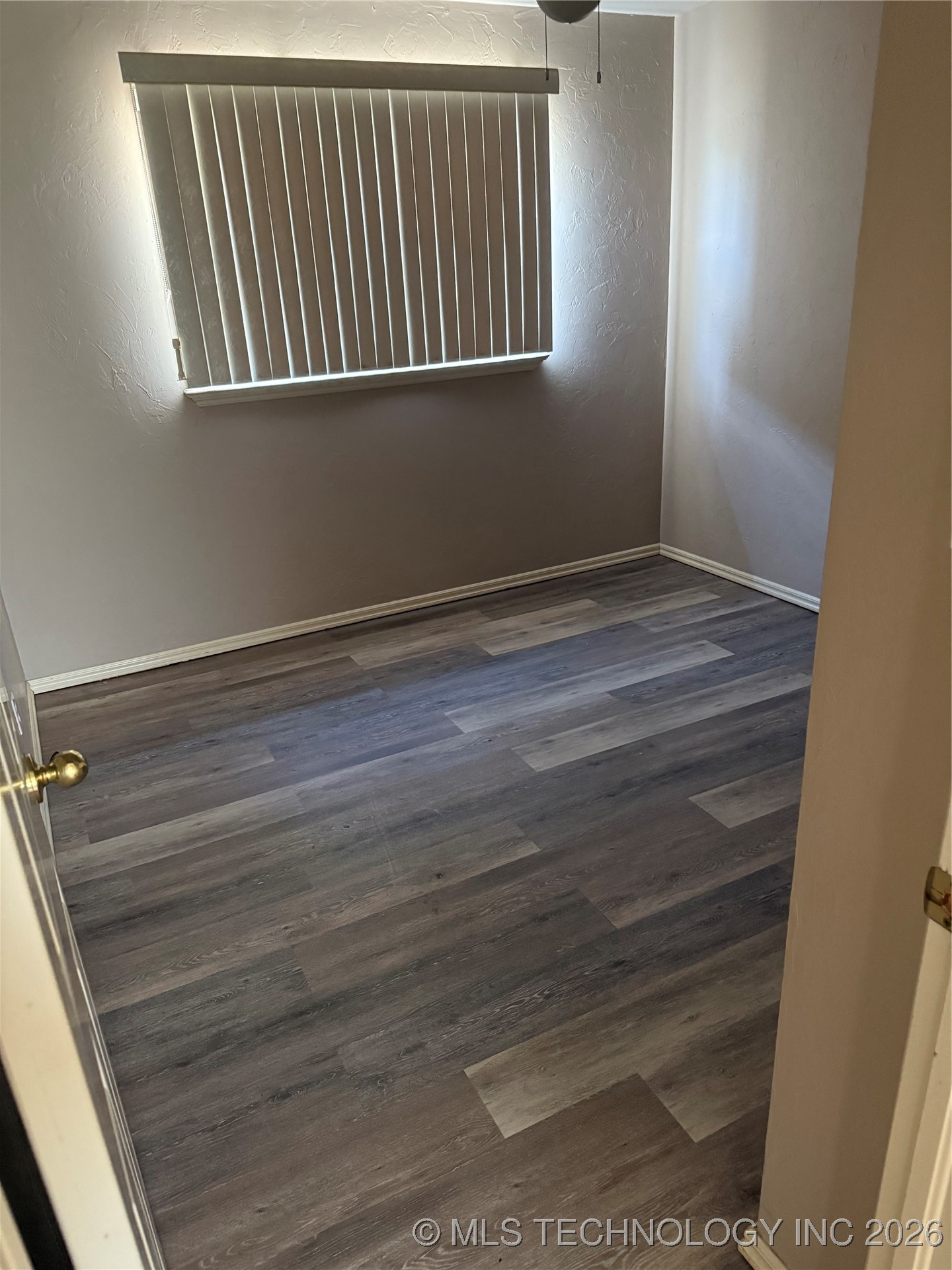 2924 N Vermont Property Photo 11