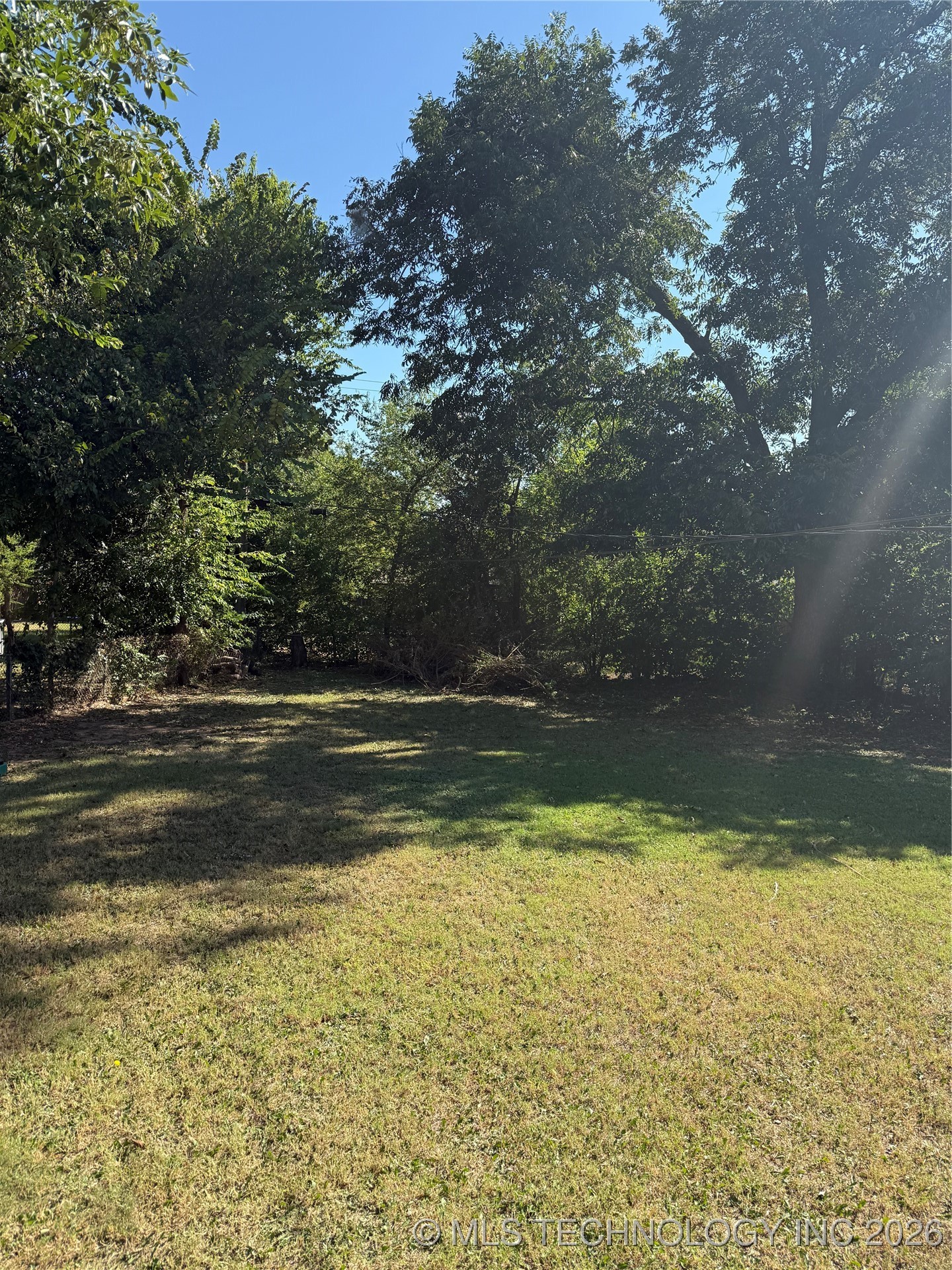 2924 N Vermont Property Photo 17