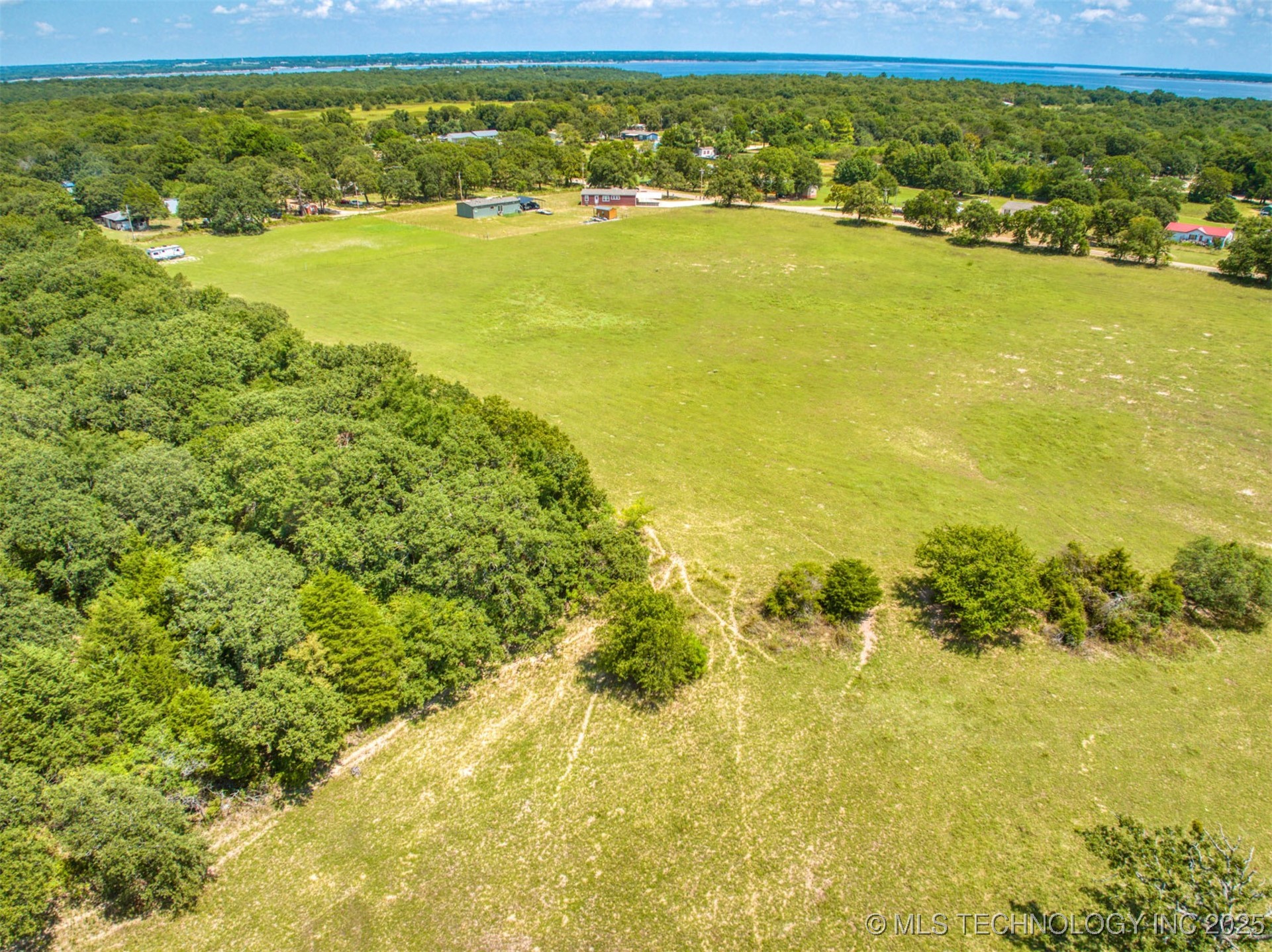 Edge Road Property Photo 7