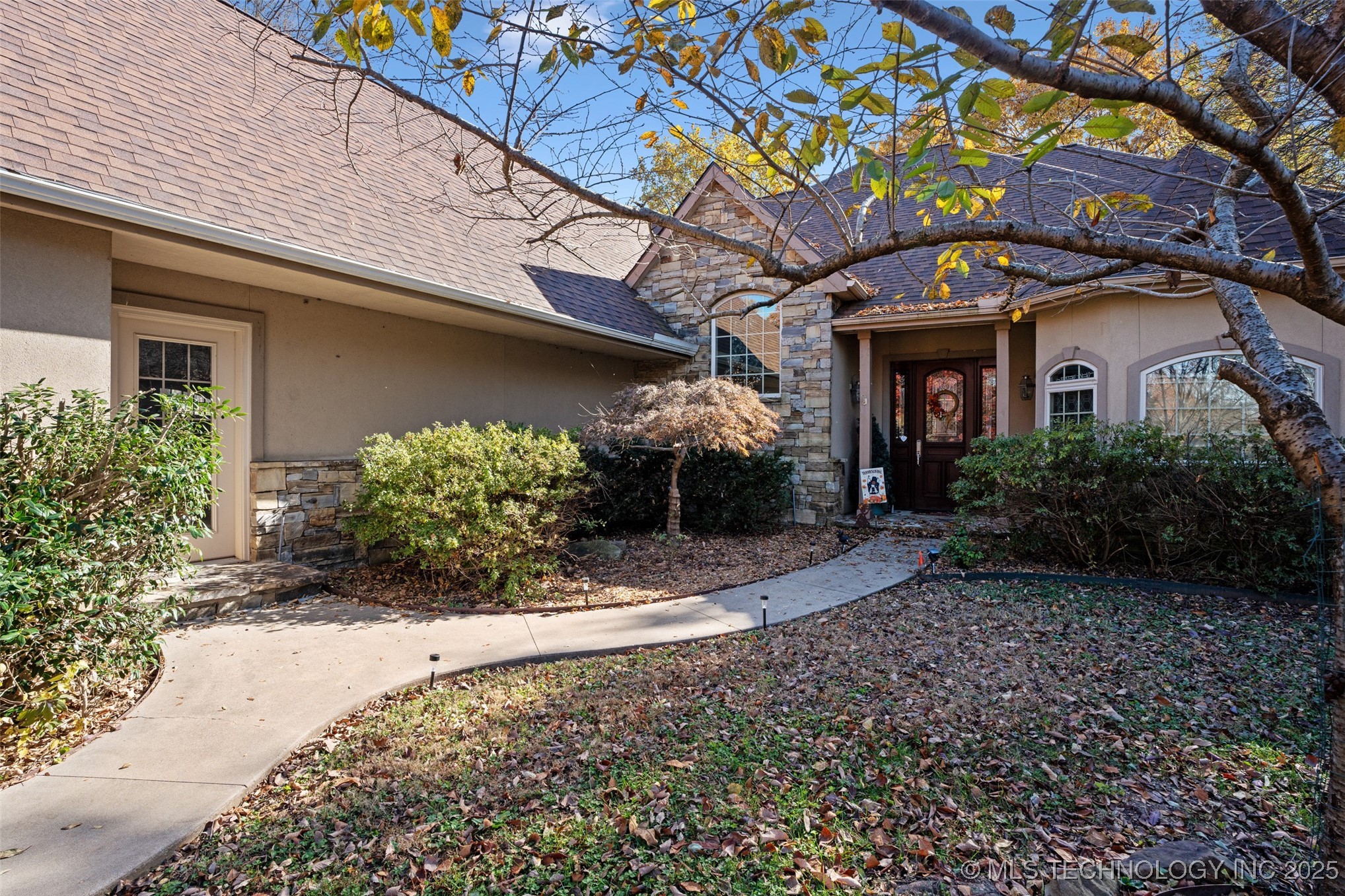 32546 Pebble Beach Property Photo 2