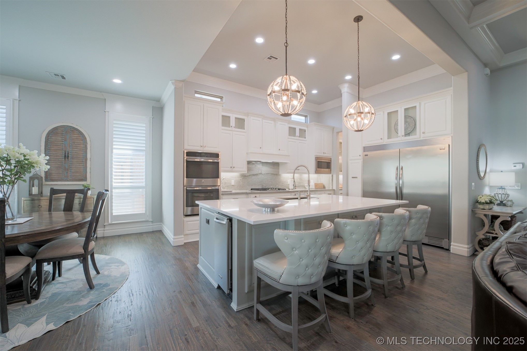 5716 W Austin Street Property Photo 10