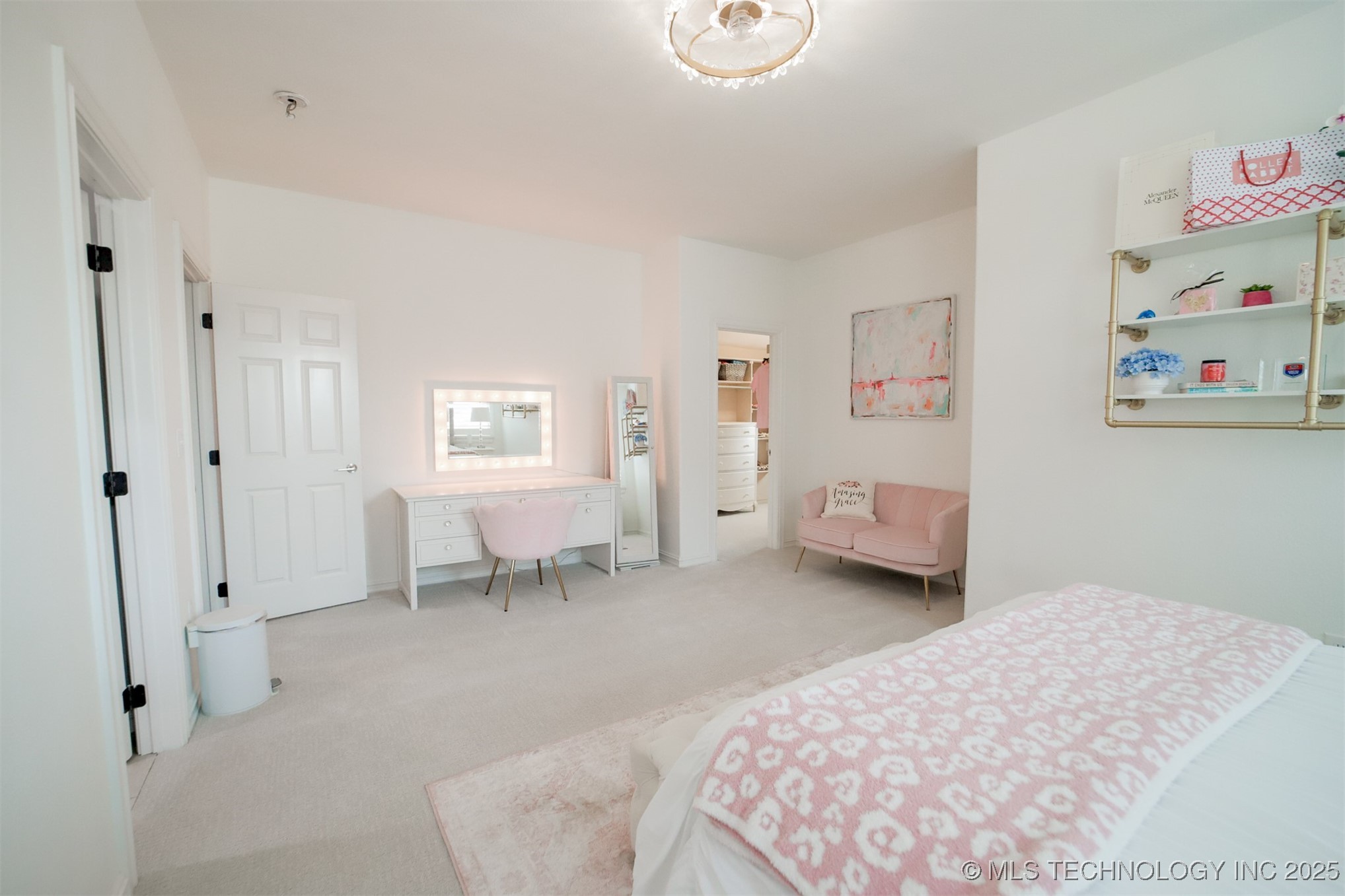 5716 W Austin Street Property Photo 56