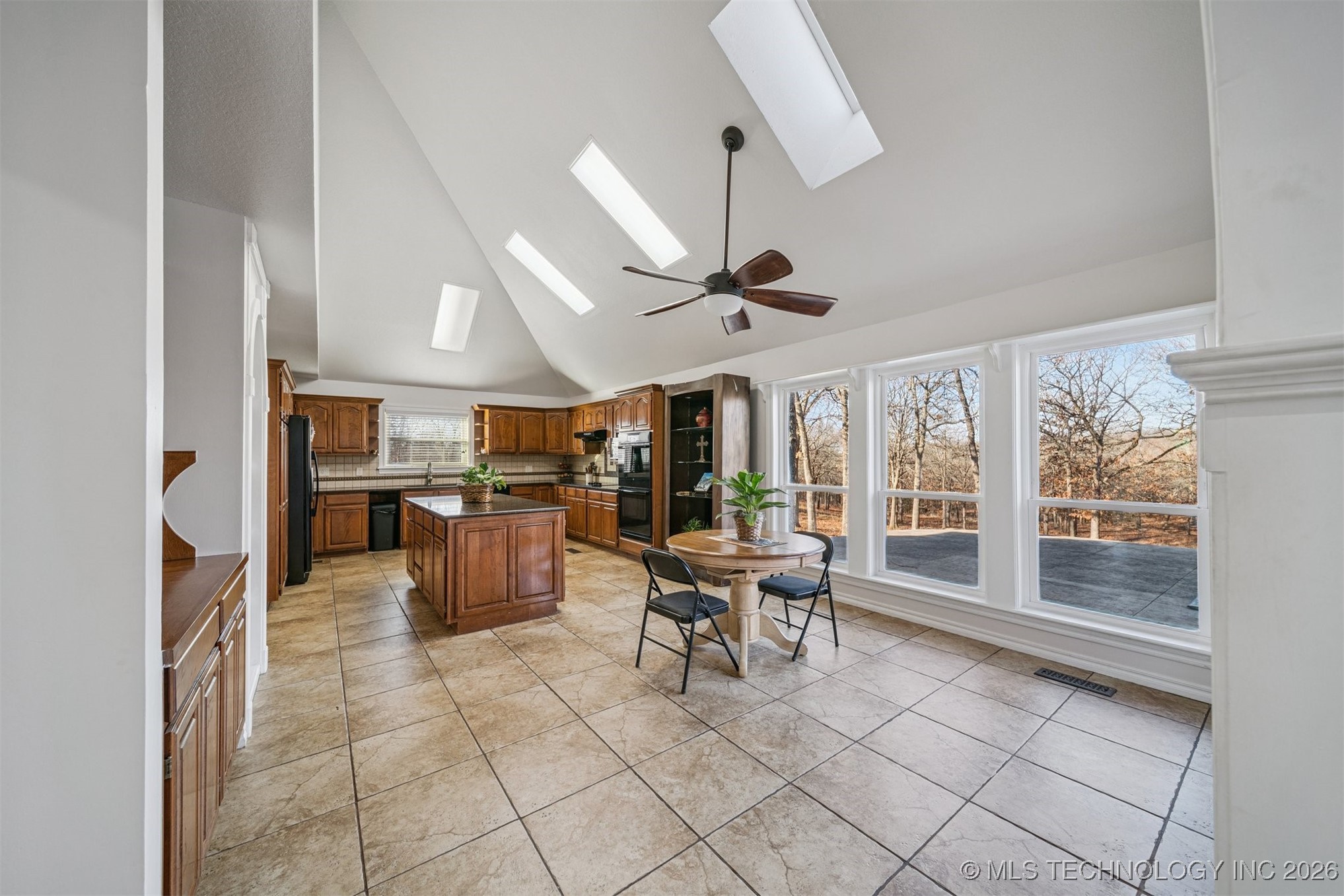 16615 Richardson Road Property Photo 27