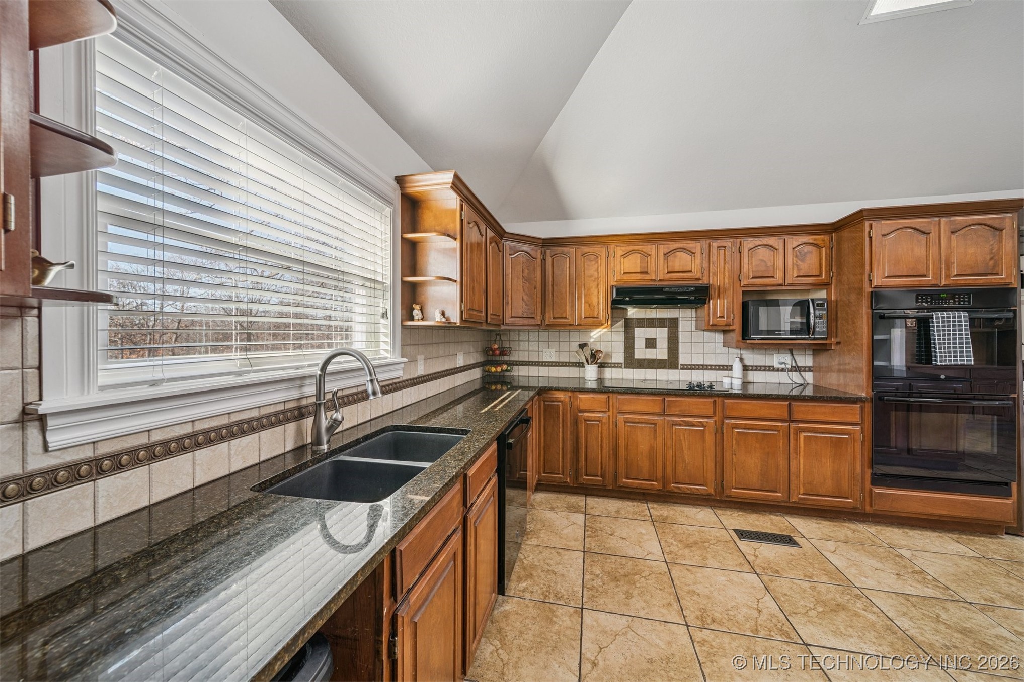 16615 Richardson Road Property Photo 31