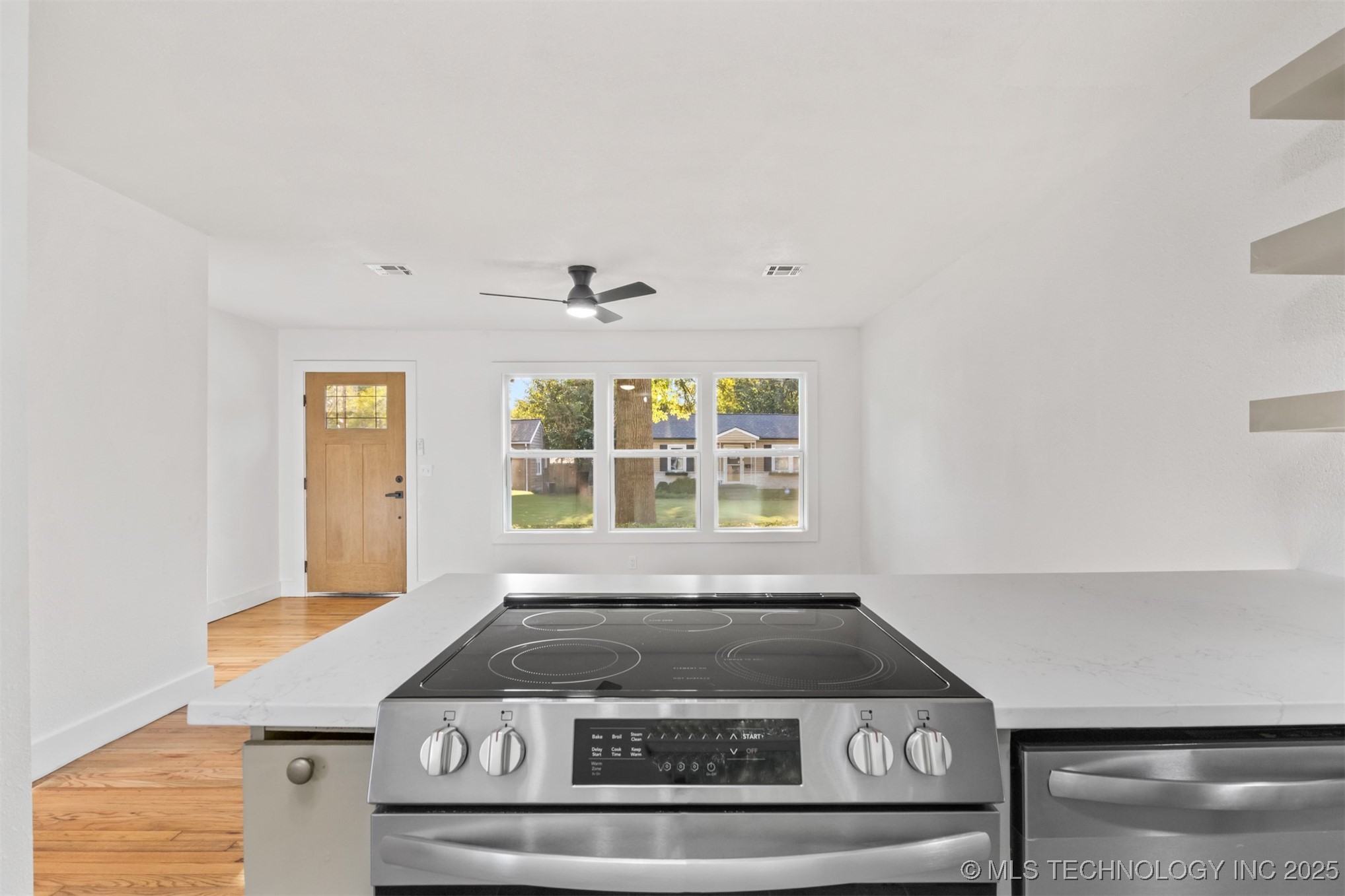 4361 S St Louis Avenue Property Photo 8